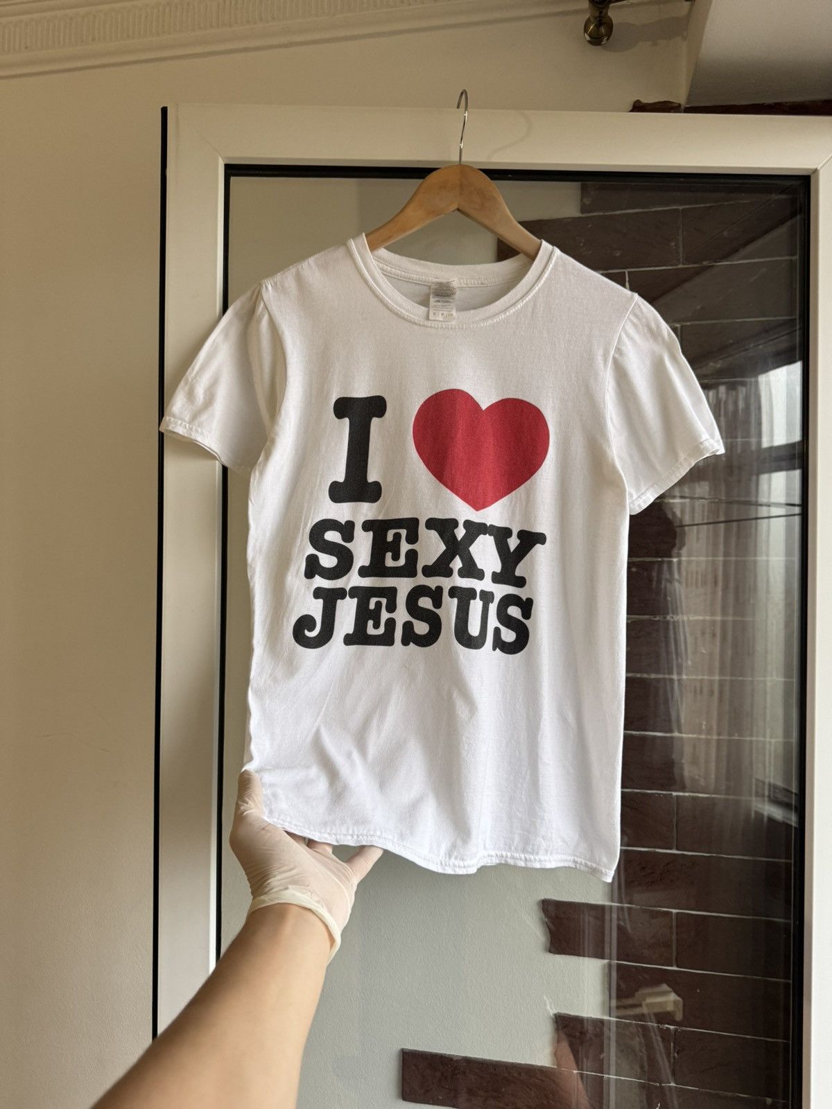 Band Tees Vintage I Love Sexy Jesus tshirt 00’s Size US S / EU 44-46 / 1 - 6 Thumbnail