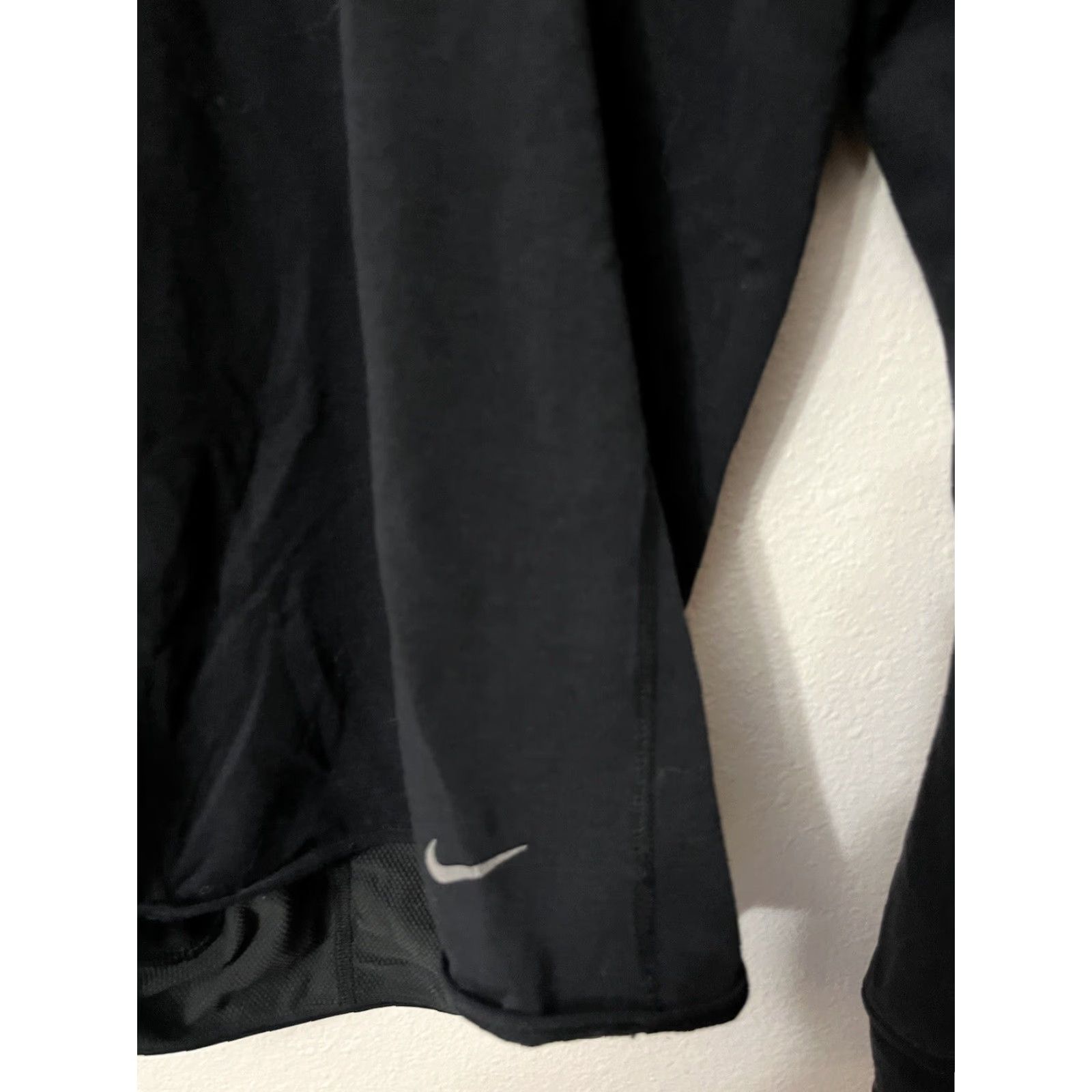 Nike Nike Running Dri-Fit Sprint Black LS Sweatshirt Women's XS 627001-010 Nike Running Dri-Fit Sprint 627001-010 Black XS Women Sweatshirt Size XS / US 0-2 / IT 36-38 - 2 Thumbnail