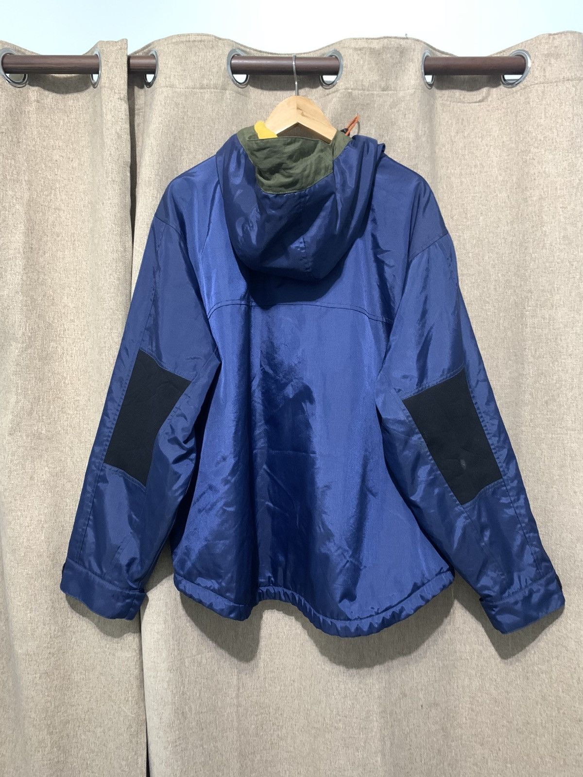 Tommy Hilfiger × Vintage Vintage Tommy Hilfiger windbreaker hoddie jacket Size US M / EU 48-50 / 2 - 7 Thumbnail