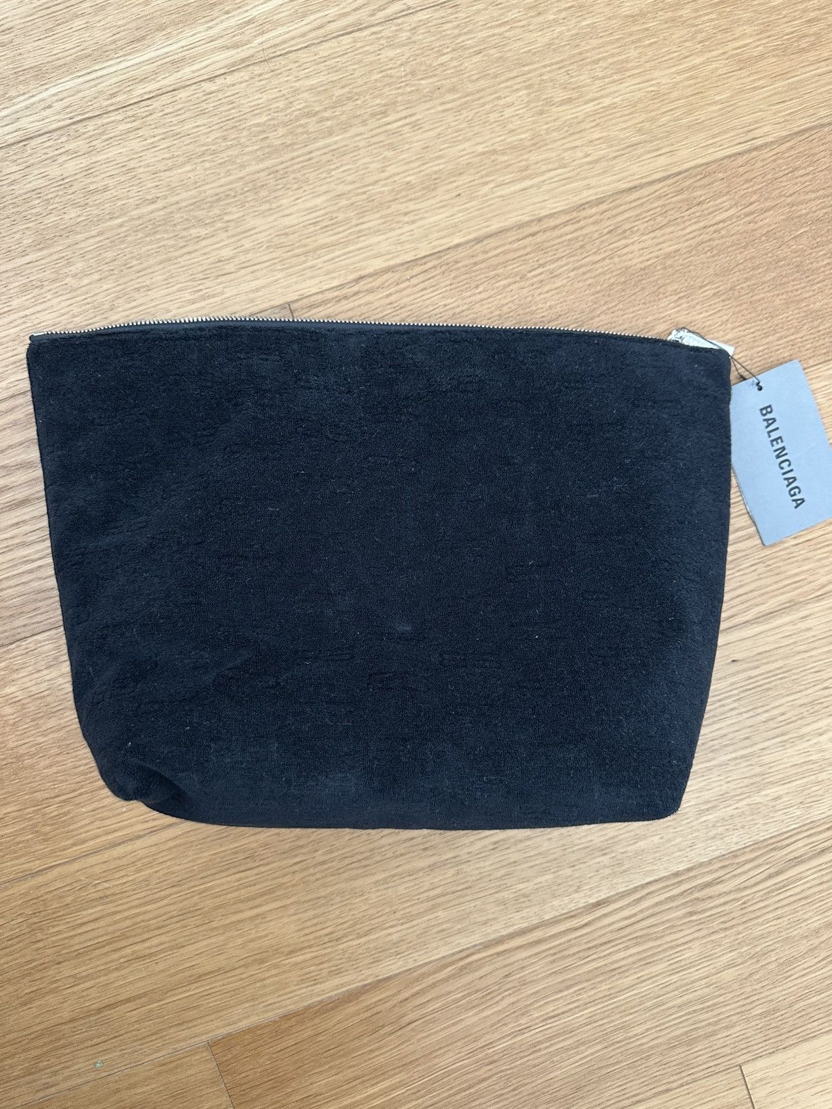 Balenciaga WOMEN'S JUMBO MEDIUM POUCH BB MONOGRAM SPONGE FABRIC Size ONE SIZE - 1 Thumbnail