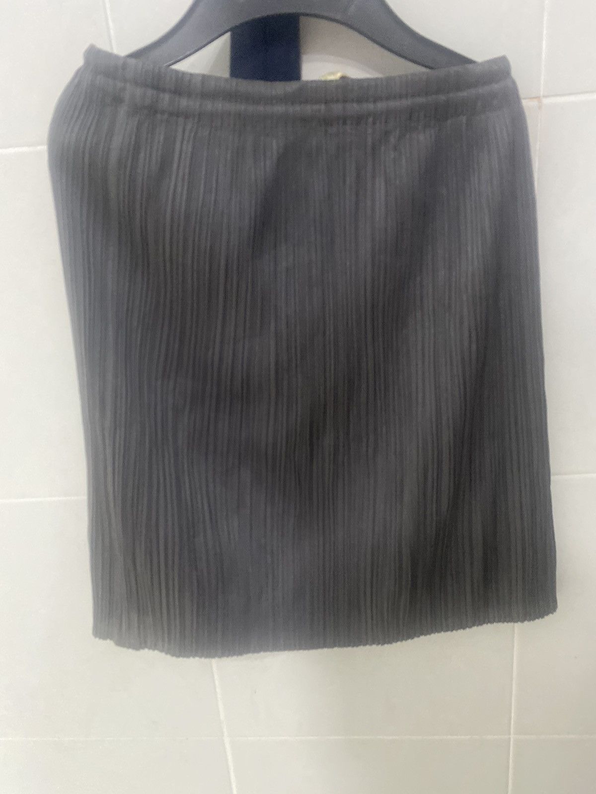Pleats Please Issey Miyake PLEATS PLEASE SKIRT SIZE 3 Size 23" - 2 Thumbnail