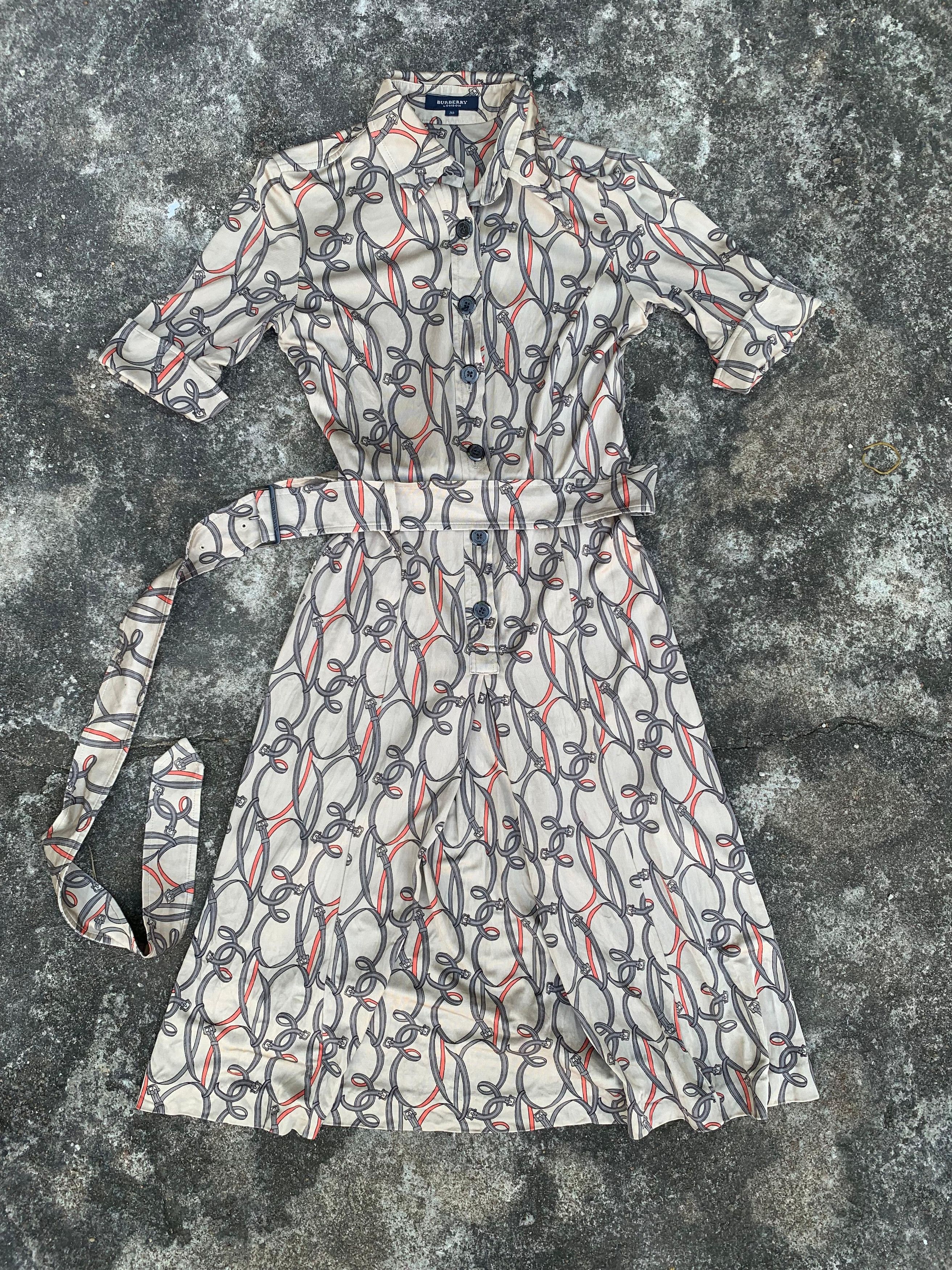 Burberry Burberry London all-over print shirt dress Size M / US 6-8 / IT 42-44 - 1 Thumbnail