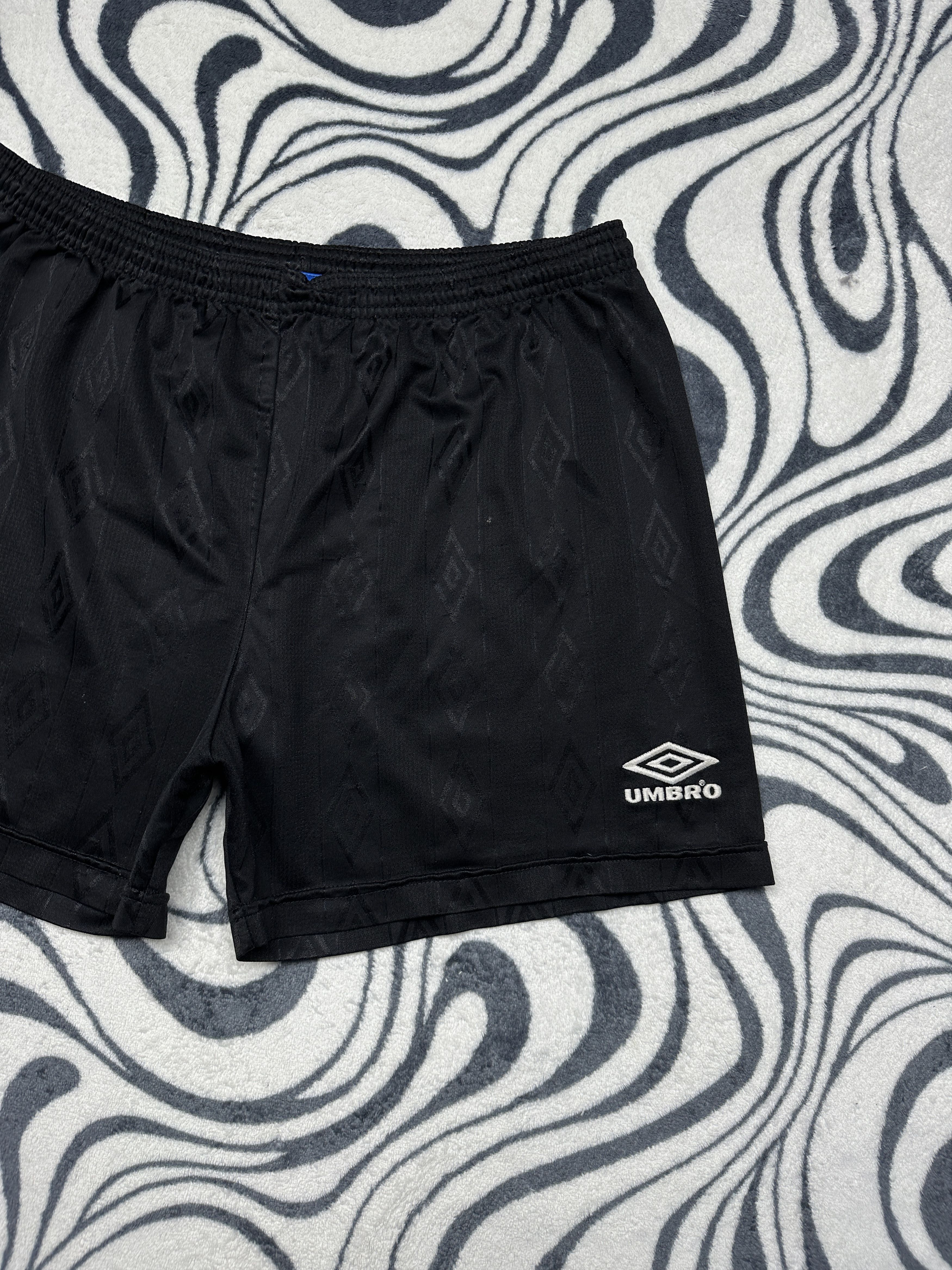 Umbro Umbro Vintage Mens Shorts Size US 32 / EU 48 - 2 Thumbnail