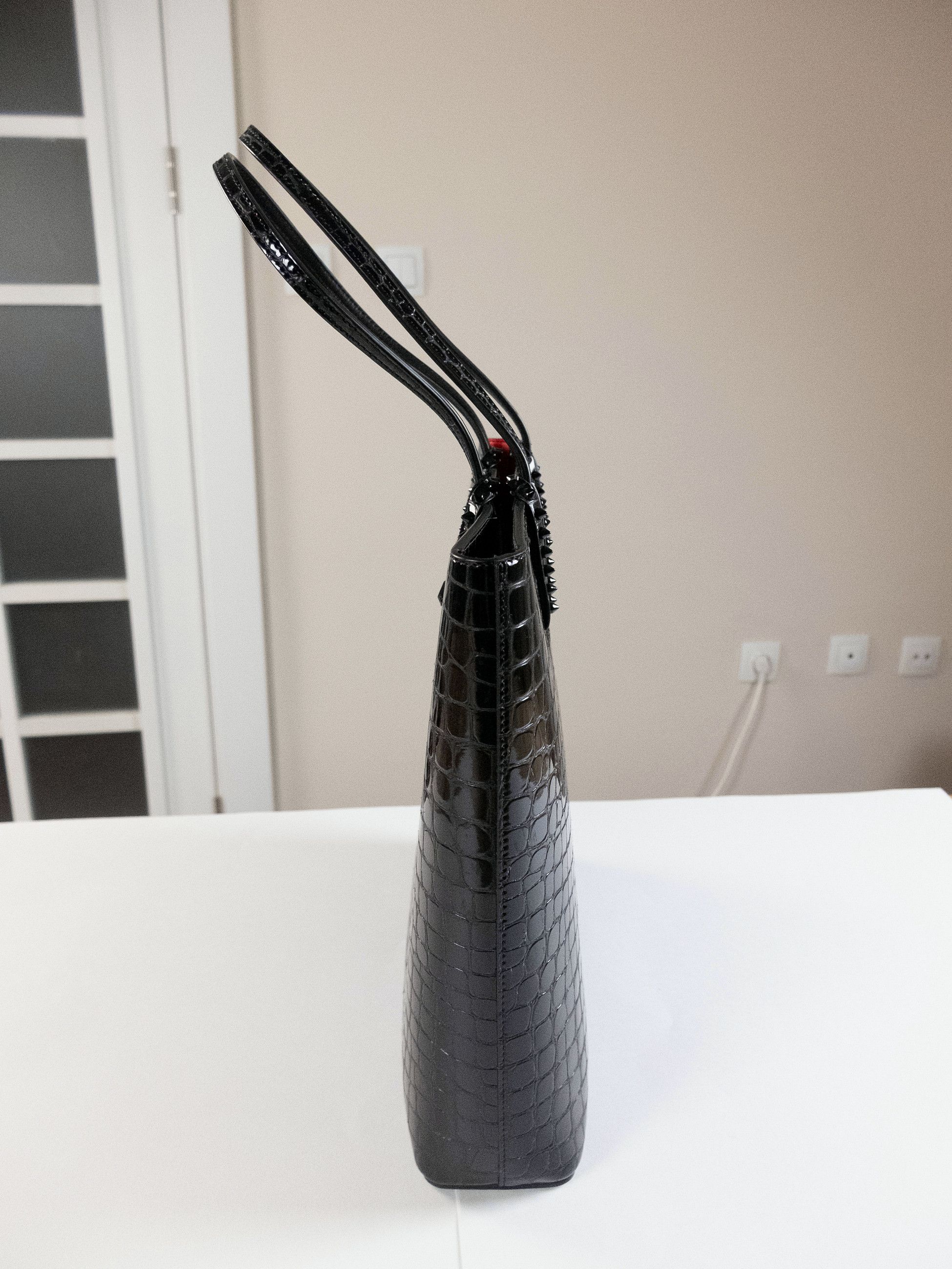Christian Louboutin CHRISTIAN LOUBOUTIN Cabata black croc embossed leather tote Size ONE SIZE - 10 Thumbnail