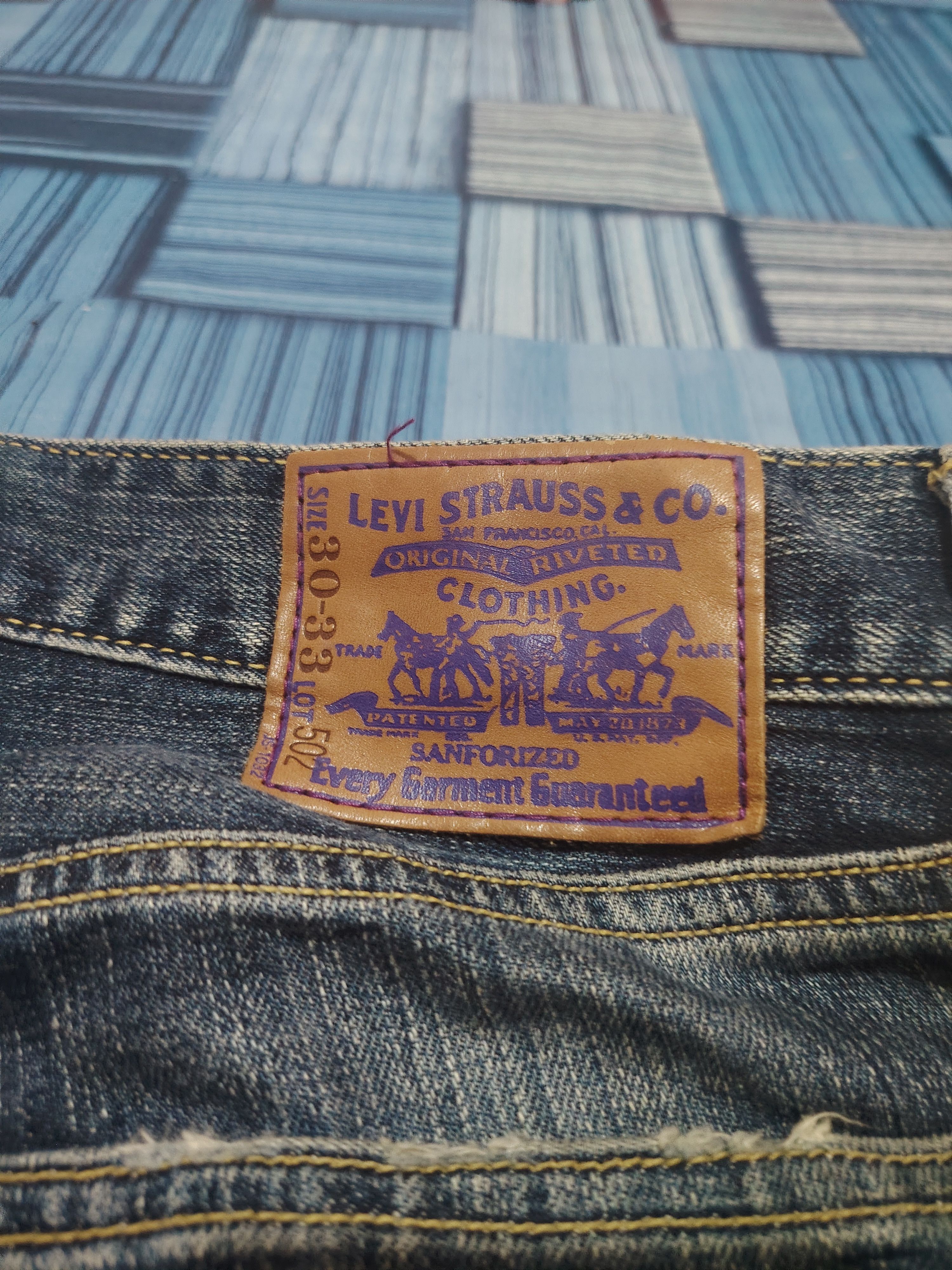 Levi's Vtg Levis 502 purple stitch Button V11 Size US 30 / EU 46 - 16 Thumbnail