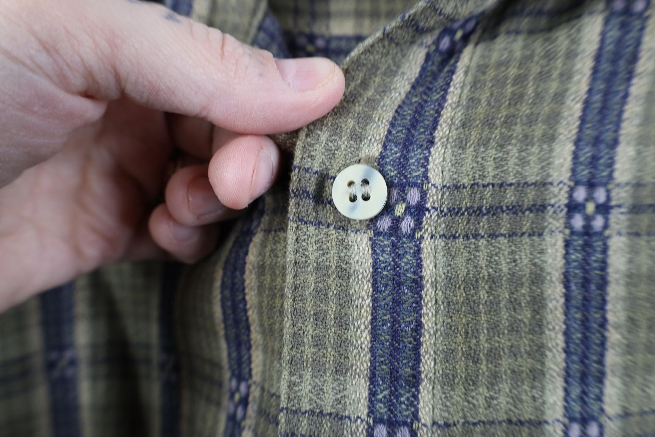 Vintage Vintage 90s The Territory Ahead Weave Button Shirt Plaid Size US M / EU 48-50 / 2 - 4 Thumbnail
