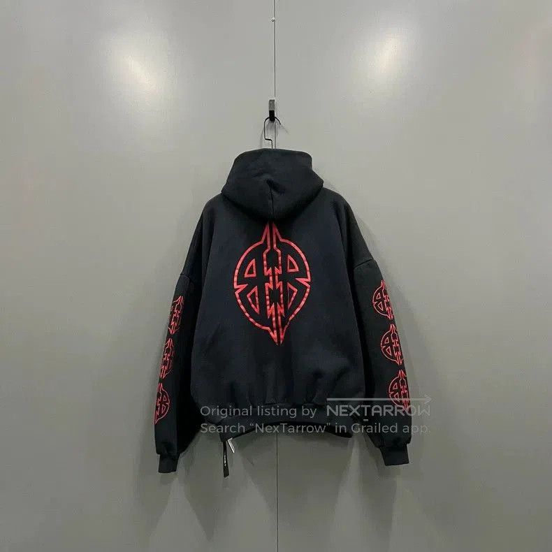 Balenciaga Balenciaga Distressed BB Print Hoodie. Size US M / EU 48-50 / 2 - 2 Thumbnail