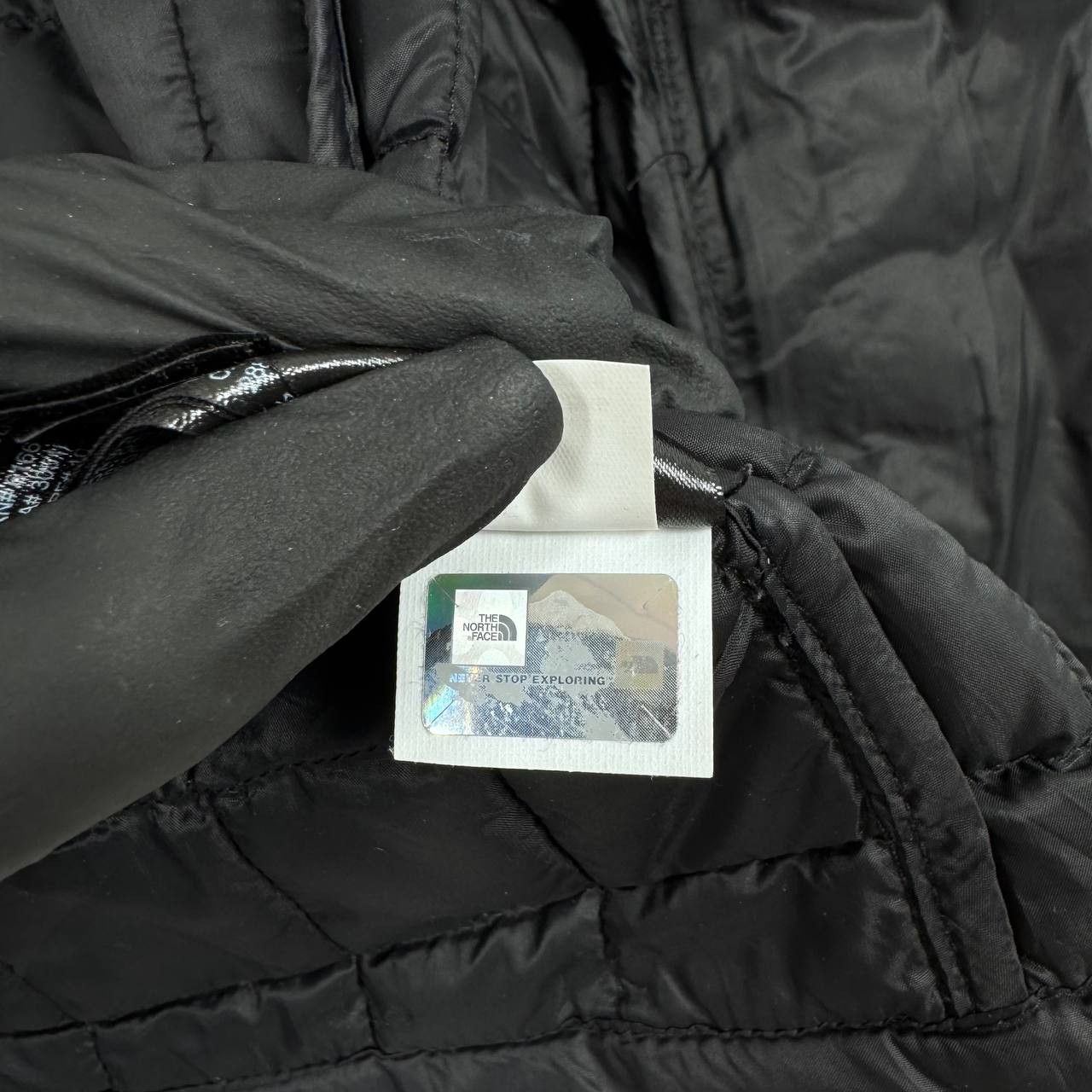 The North Face The North Face ThermoBall Jacket Womens Floral Puffer Sz XS Size XS / US 0-2 / IT 36-38 - 5 Thumbnail