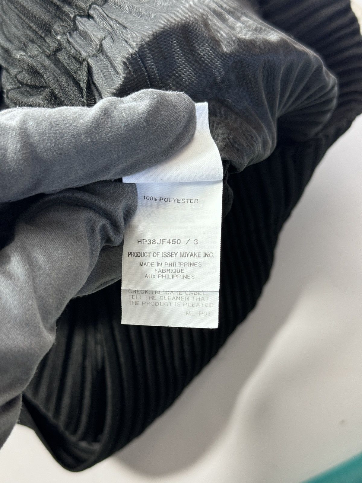 Issey Miyake BLACK CASUAL PANTS Size US 34 / EU 50 - 4 Thumbnail