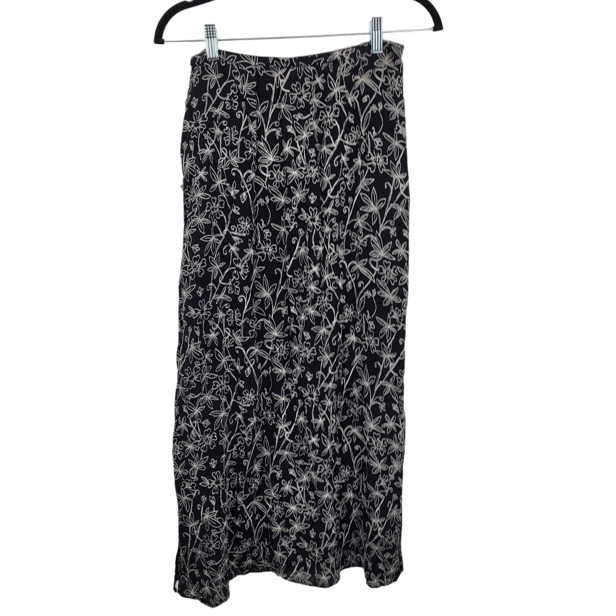 Vintage Vintage Maxi Skirt M Black White Floral Rayon Button Front Size 26" / US 2 / IT 38 - 9 Thumbnail