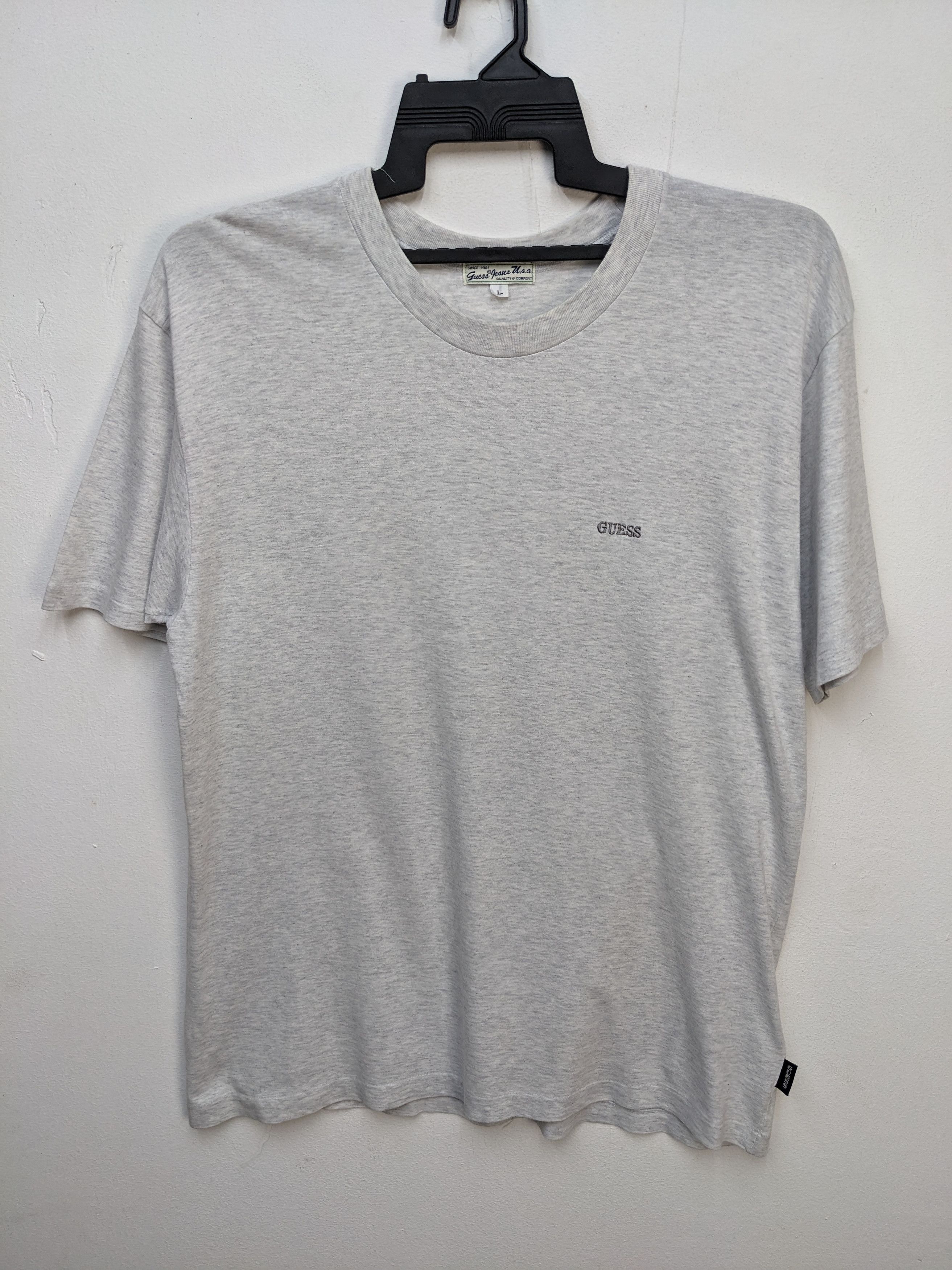 Guess Vintage Guess Jeans Usa Streetwear Tshirt Size US L / EU 52-54 / 3 - 1 Thumbnail