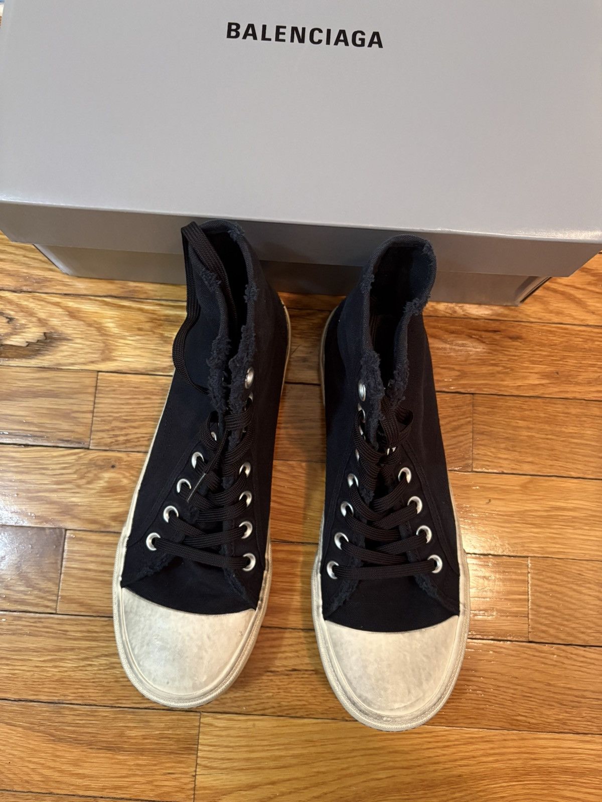 Balenciaga Balenciaga Distressed Sneakers Size US 8.5 / EU 41-42 - 4 Thumbnail