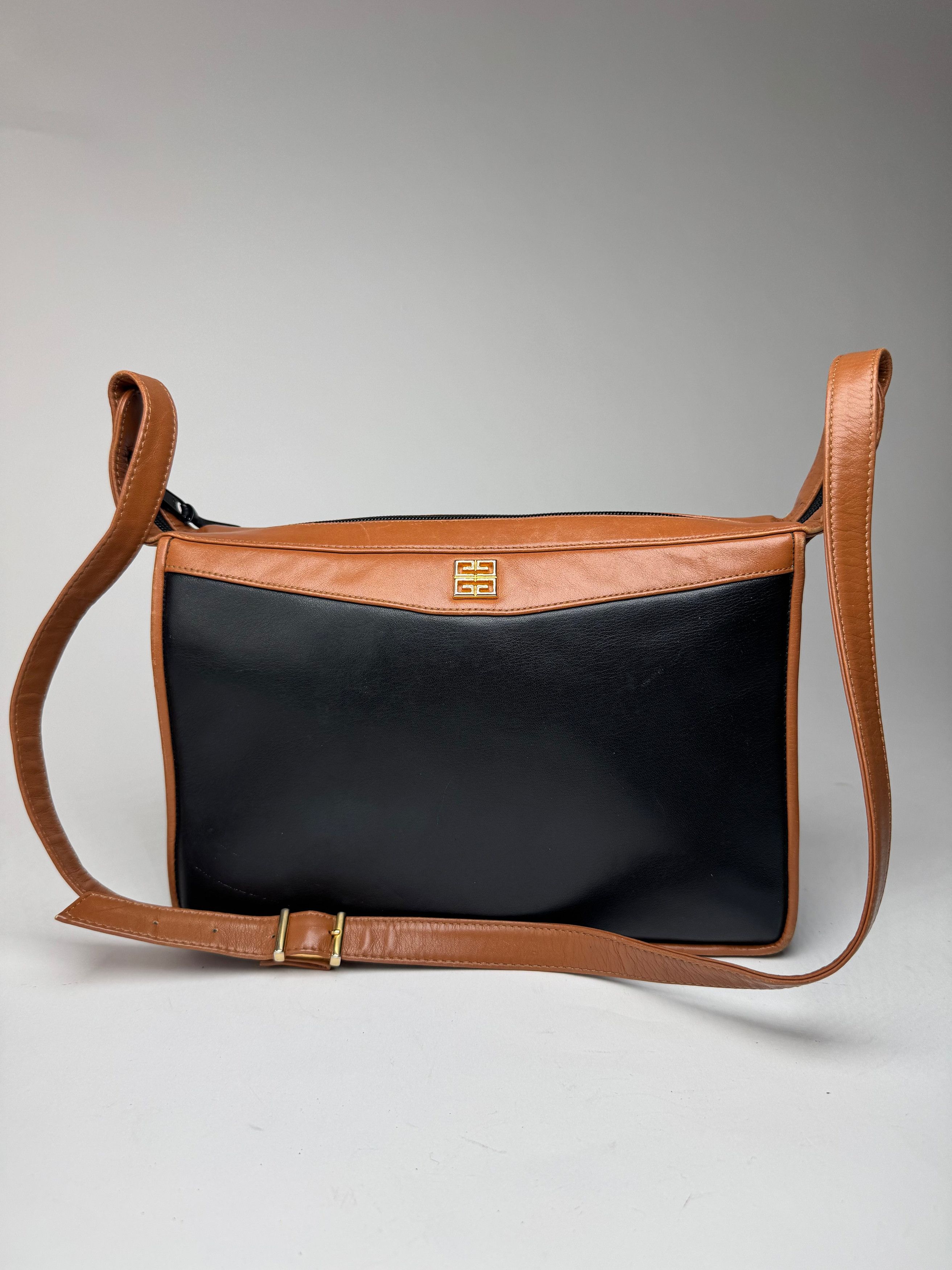 Vintage 4G leather Bag black brown