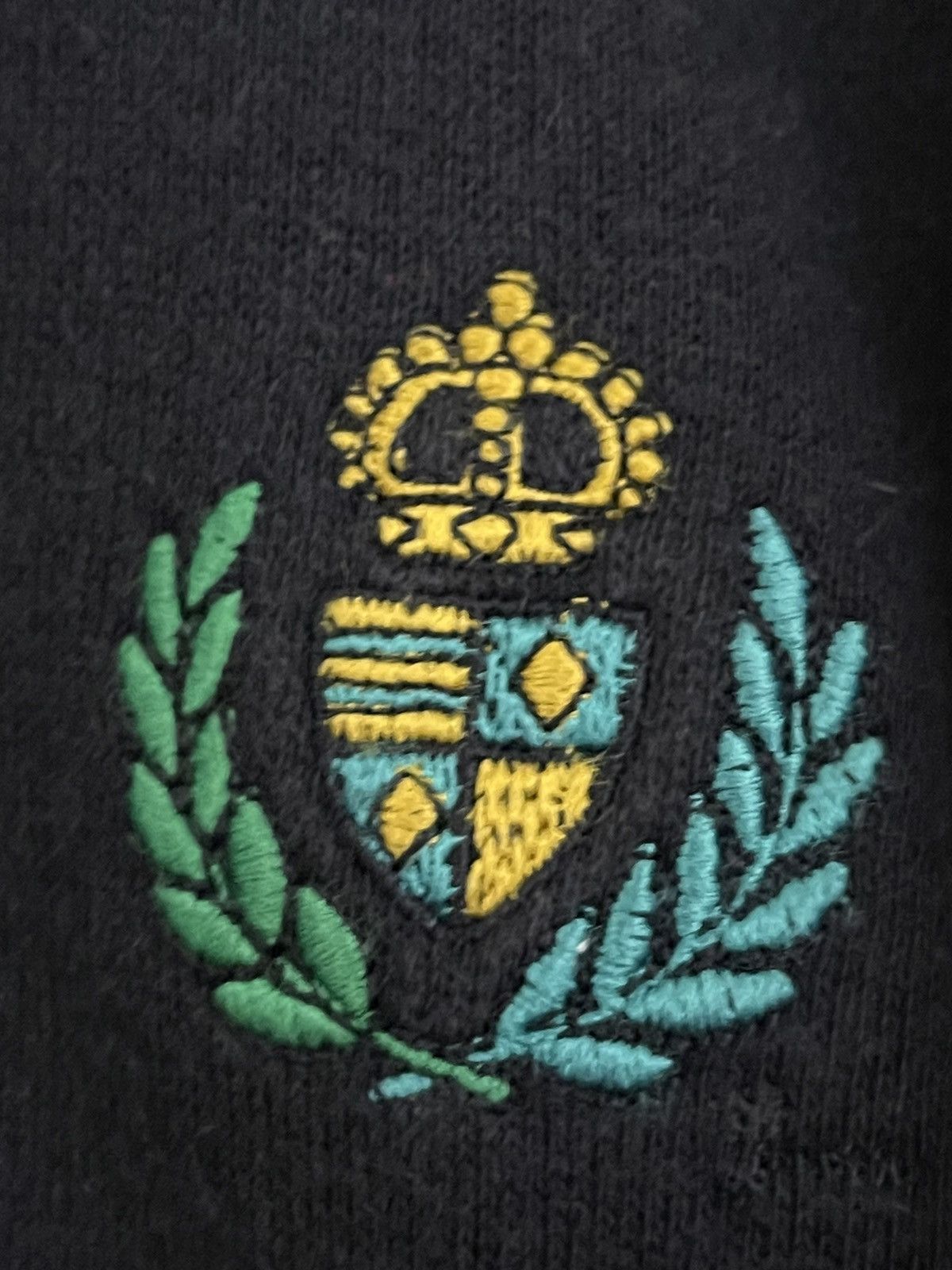 Gucci Vintage Gucci Embroidered Sweatshirt Made in Italy Size US S / EU 44-46 / 1 - 3 Thumbnail