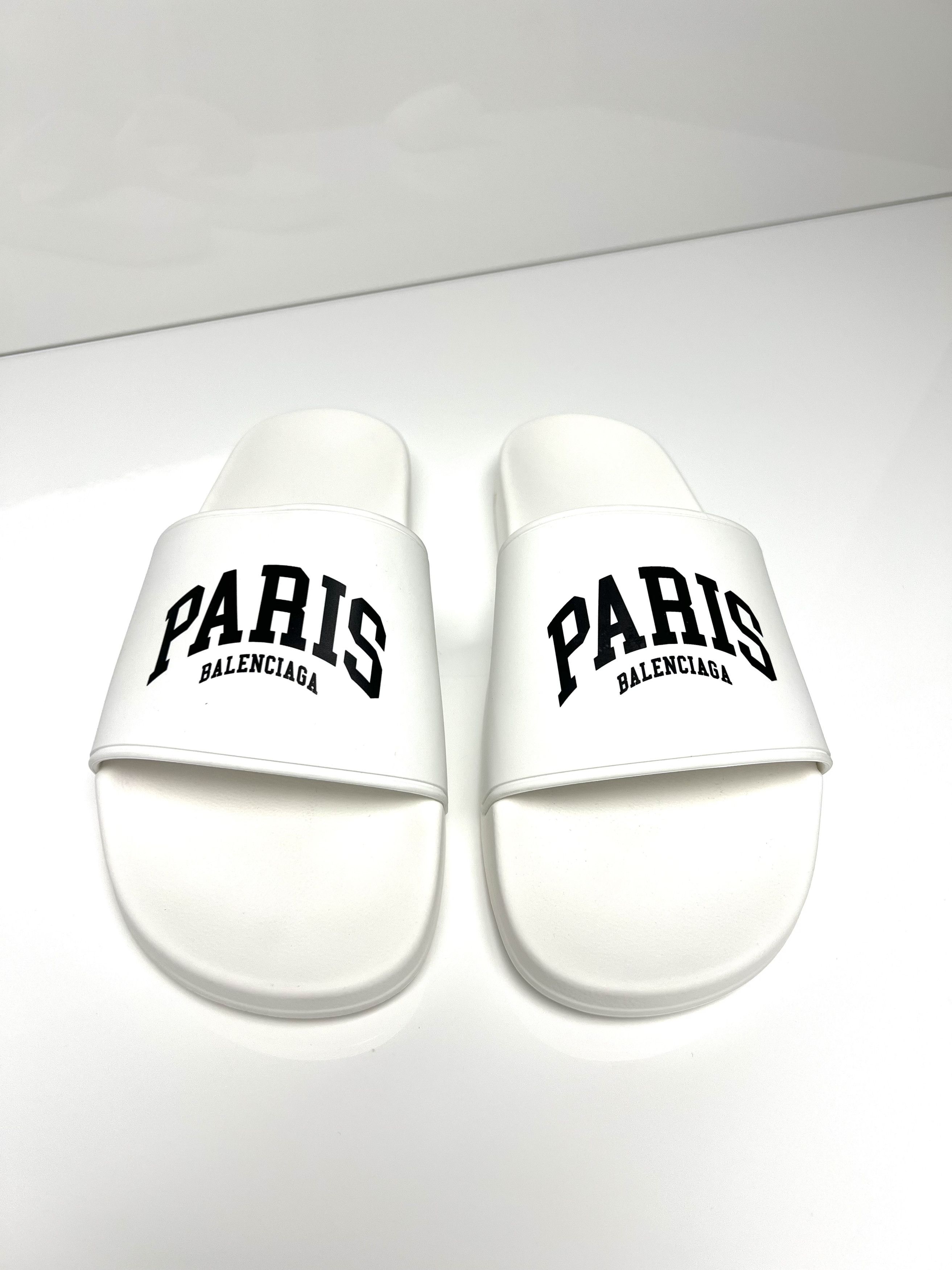 Balenciaga NEW, BALENCIAGA W/ LOGO DESIGN MENS RUBBER SLIDES Size US 12 / EU 45 - 11 Thumbnail