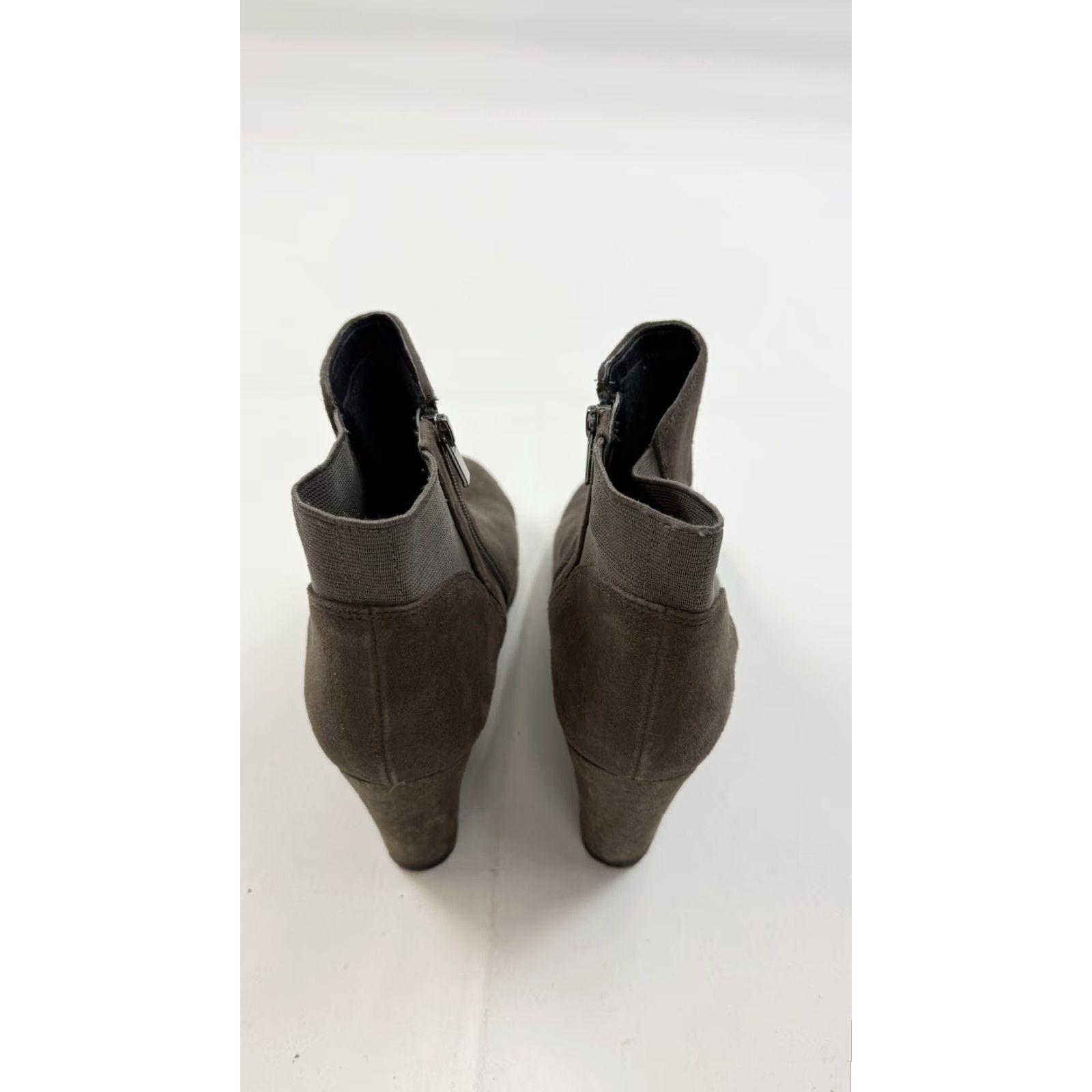 Clarks Clarks Artisan Boots Womens Size 9.5 Brown Suede Ankle Wedge Booties Zip Comfort Size US 10 / IT 40 - 5 Thumbnail