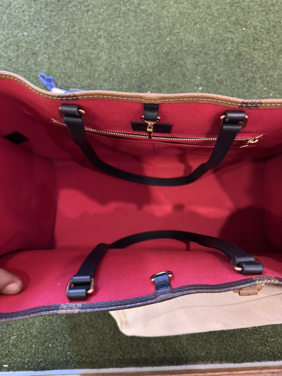 Louis Vuitton OnTheGo GM Size ONE SIZE - 5 Thumbnail