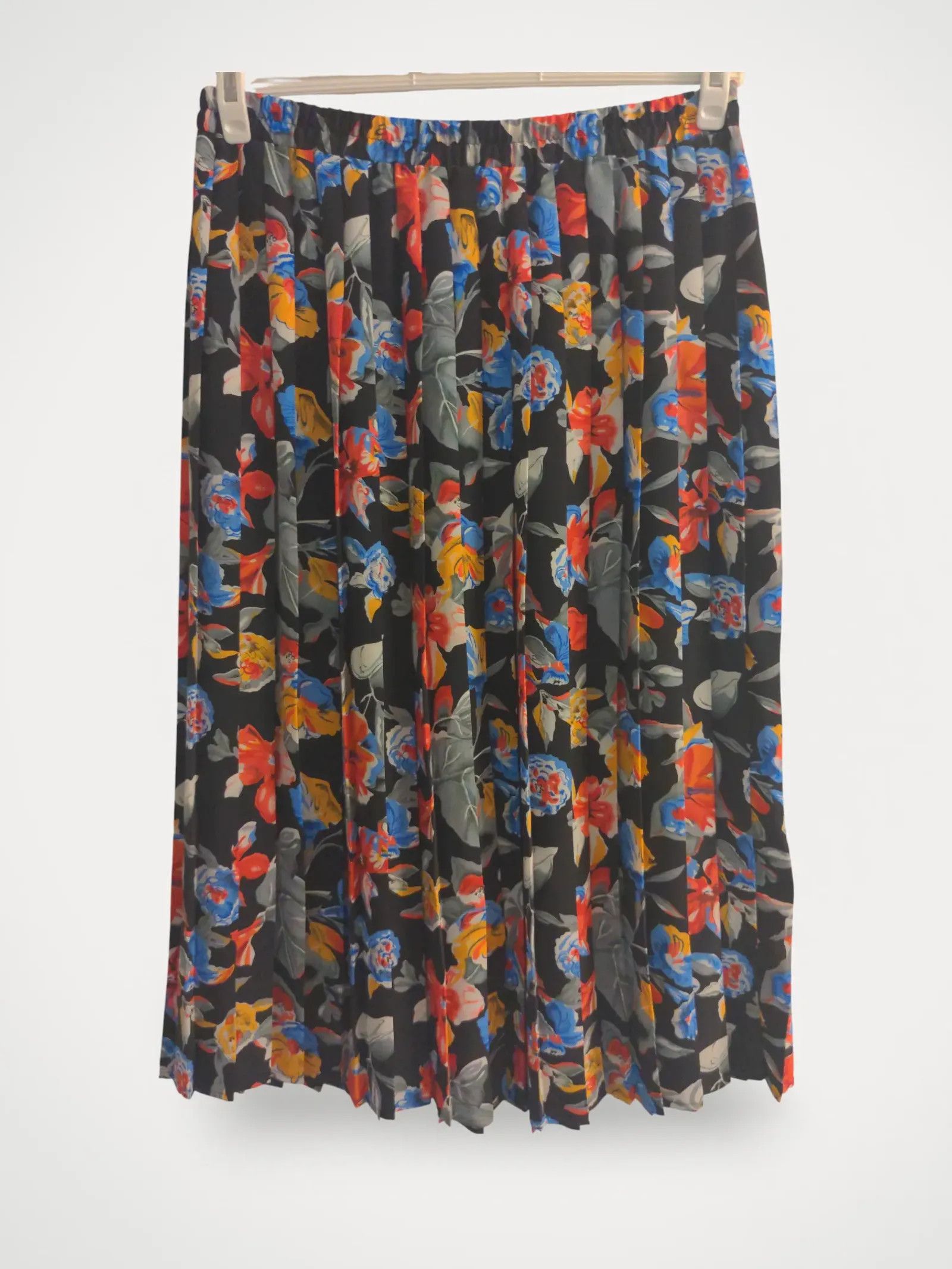 C&A C&A Skirt Size 30" / US 8 / IT 44 - 1 Thumbnail