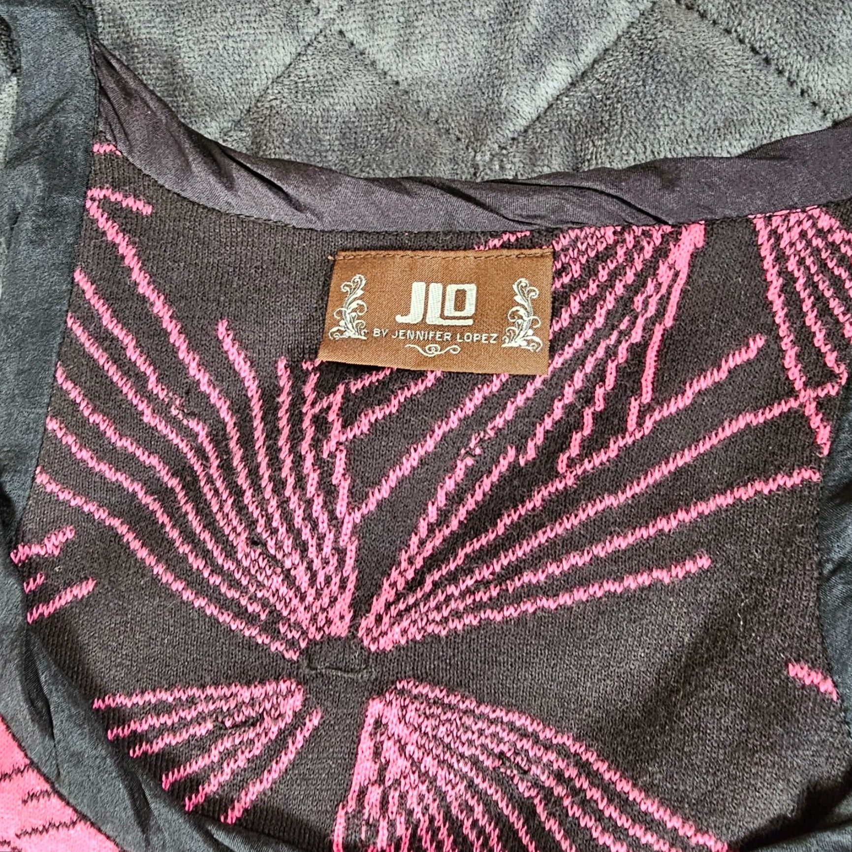 Pinko VINTAGE JLO Women Pink Sleeveless Tank Top Small Beaded Scoop Neck Spring Size S / US 4 / IT 40 - 2 Thumbnail