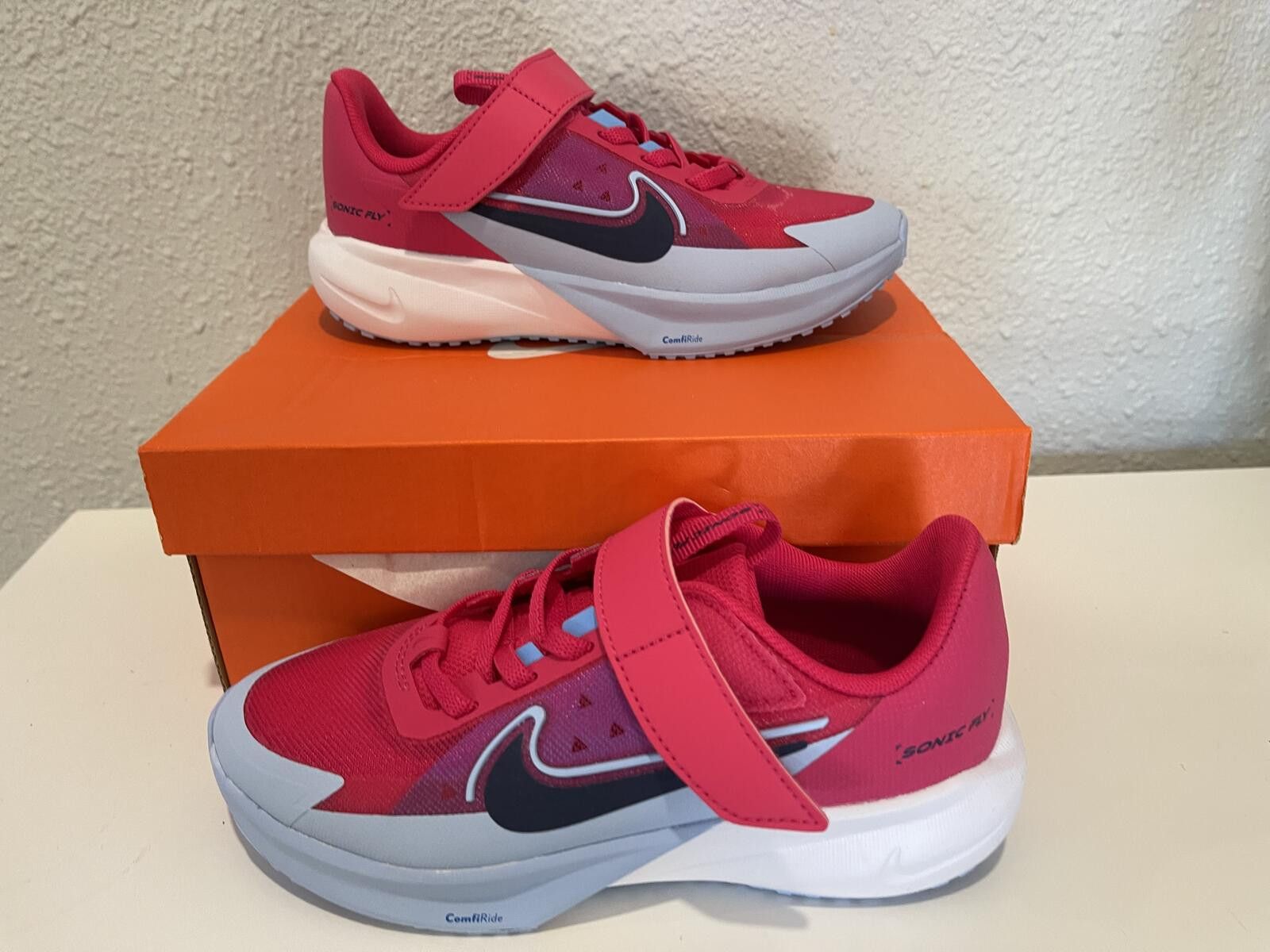 Nike Nike Sonic Fly Kids Running Shoes Velcro Strap Size Other Size US 5 / EU 37 - 1 Thumbnail