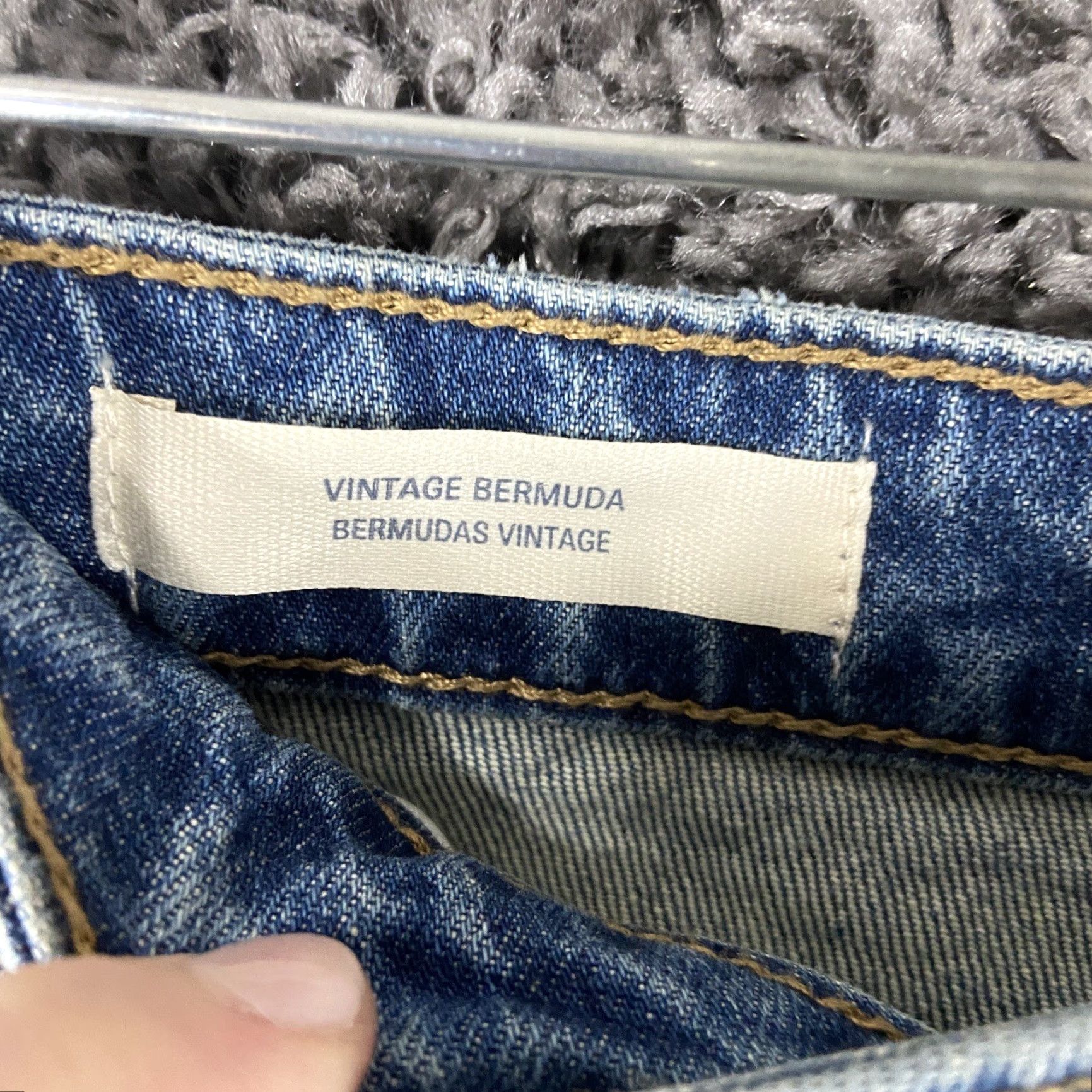 Vintage VINTAGE Universal Threads Bermuda Shorts Women's 6 Blue Size 28" / US 6 / IT 42 - 7 Thumbnail