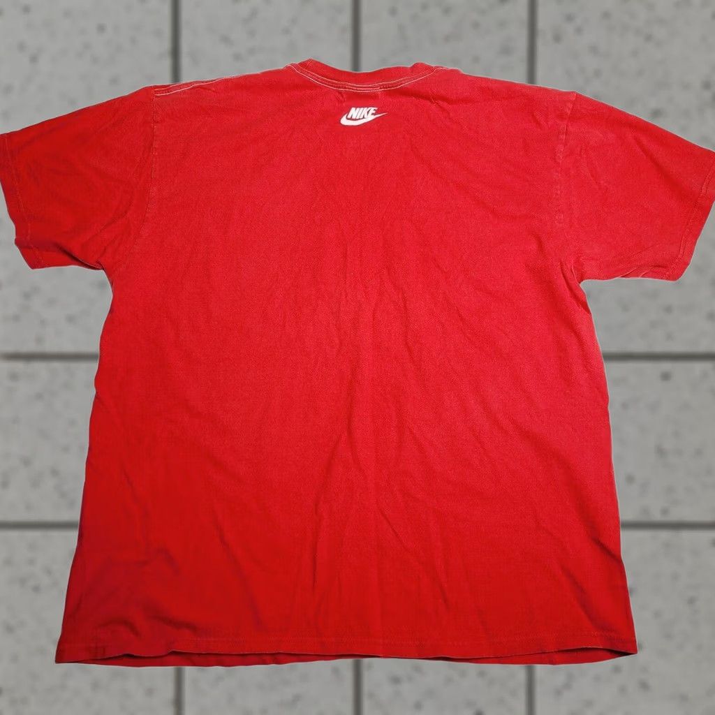 Nike VINTAGE Nike Air Y2K Red Futbol Soccer T-Shirt Men's Size XL Graphic Size US XL / EU 56 / 4 - 1 Thumbnail