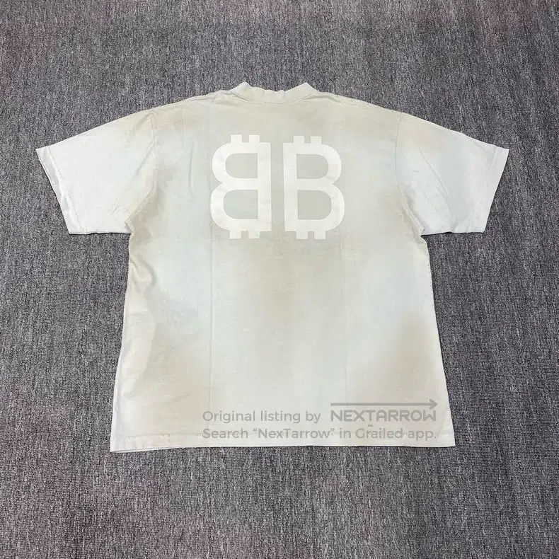Balenciaga Balenciaga Off-White Destroyed Bitcoin Double B Short Slee Size US M / EU 48-50 / 2 - 2 Thumbnail