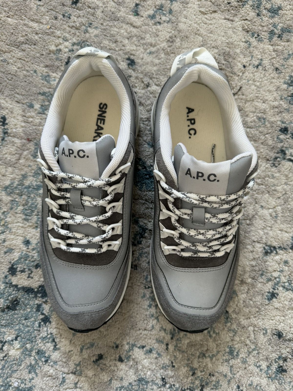 A.P.C. Bnwt $325 8.5 A.P.C. Reflective jay sneakers classic Size US 8.5 / EU 41-42 - 5 Thumbnail