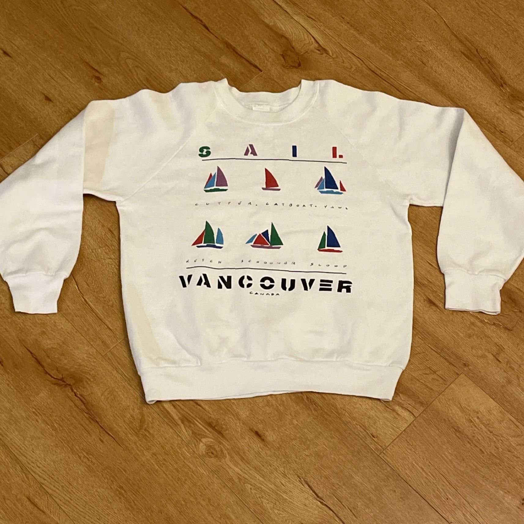 Etro VTG 80s Vancouver Canada Cutter Yawl Sail Boats Retro Sweatshirt Medium White Mens Crew Neck Pullover Logo Graphic Print All Seasons Cotton Polyester Size US M / EU 48-50 / 2 - 3 Thumbnail