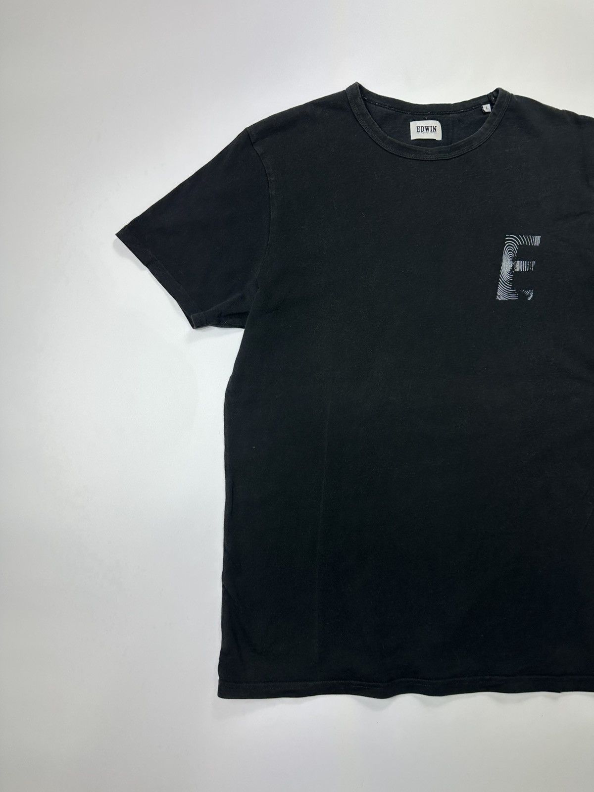Edwin Edwin T-shirt Face Graphic Print Black Size US L / EU 52-54 / 3 - 3 Thumbnail