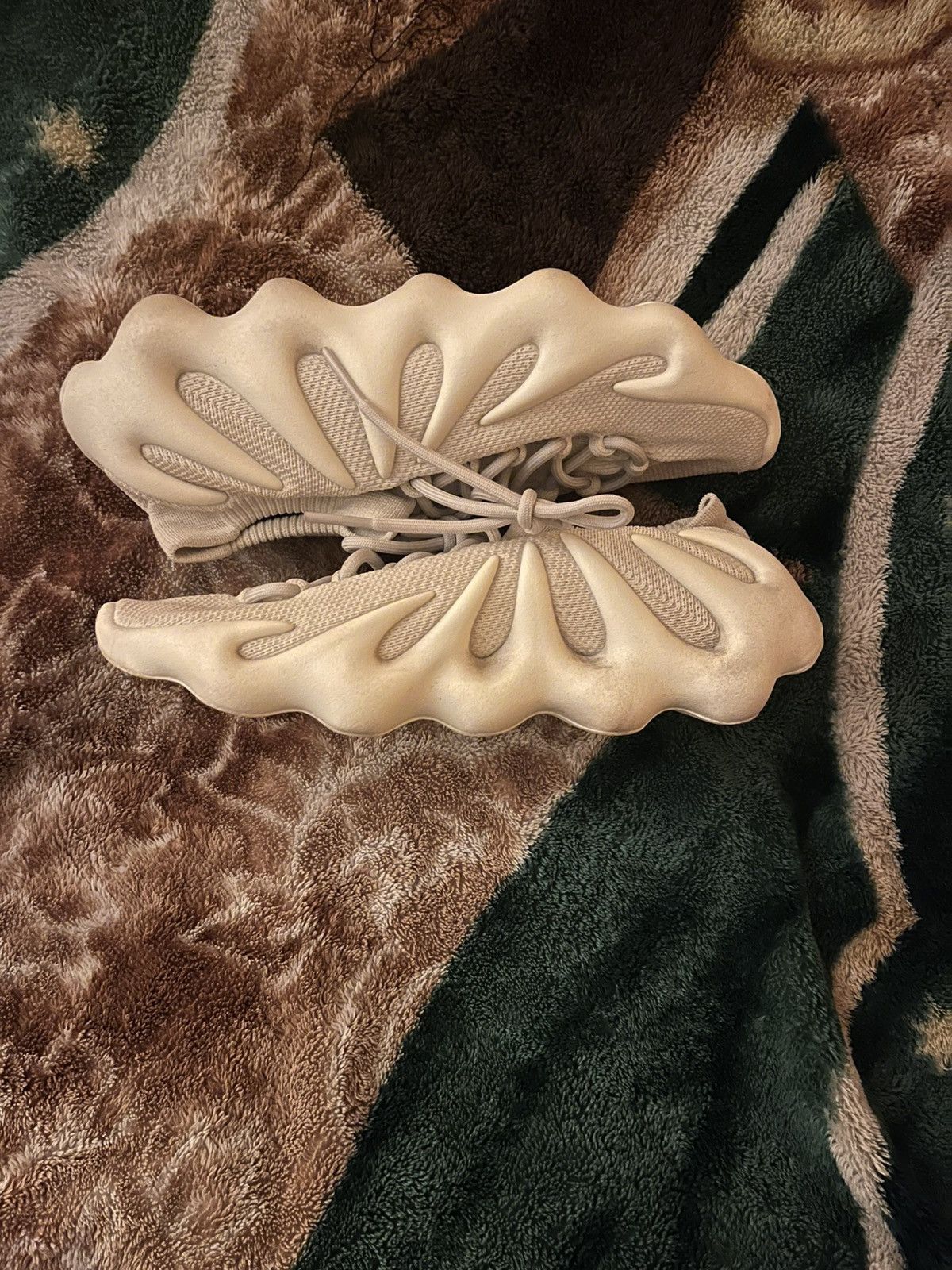 Yeezy Yeezy 450 Cloud White Size US 10.5 / EU 43-44 - 1 Thumbnail