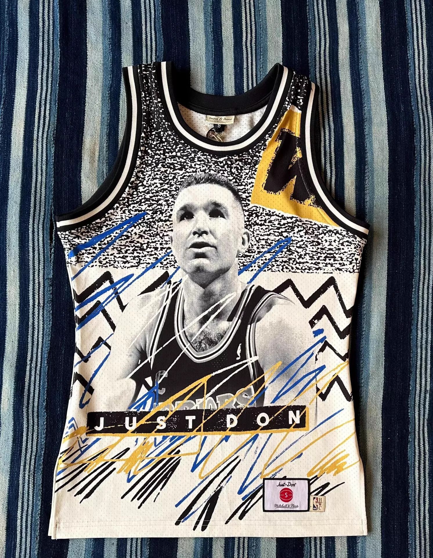 Mitchell & Ness Graphic Print Sleeveless Tank Top Size US S / EU 44-46 / 1 - 1 Thumbnail