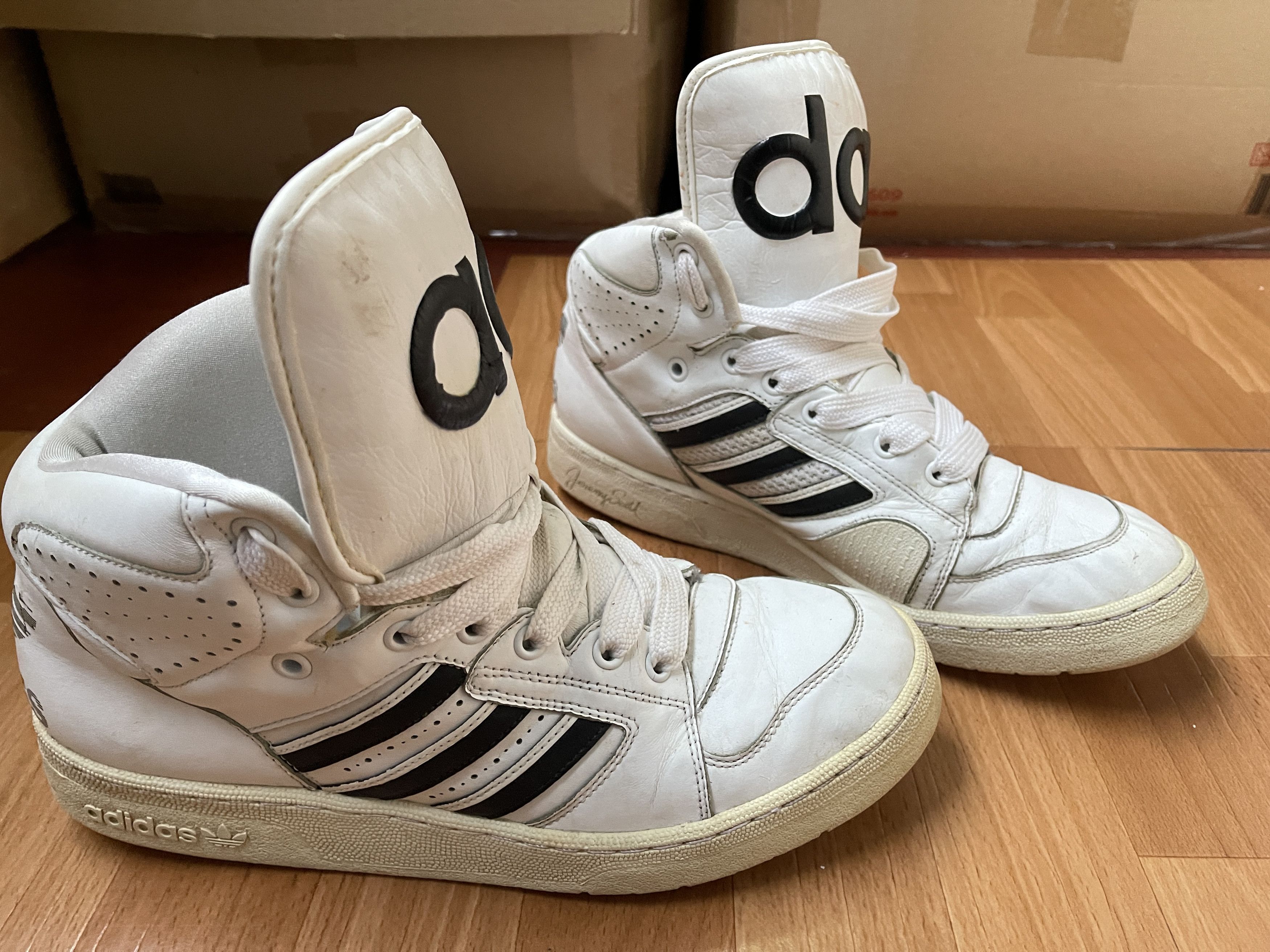 Adidas × Jeremy Scott Adidas sneakers, Jeremy Scott Instinct, Hi Top shoes, V24529 Size US 11.5 / EU 44-45 - 6 Thumbnail