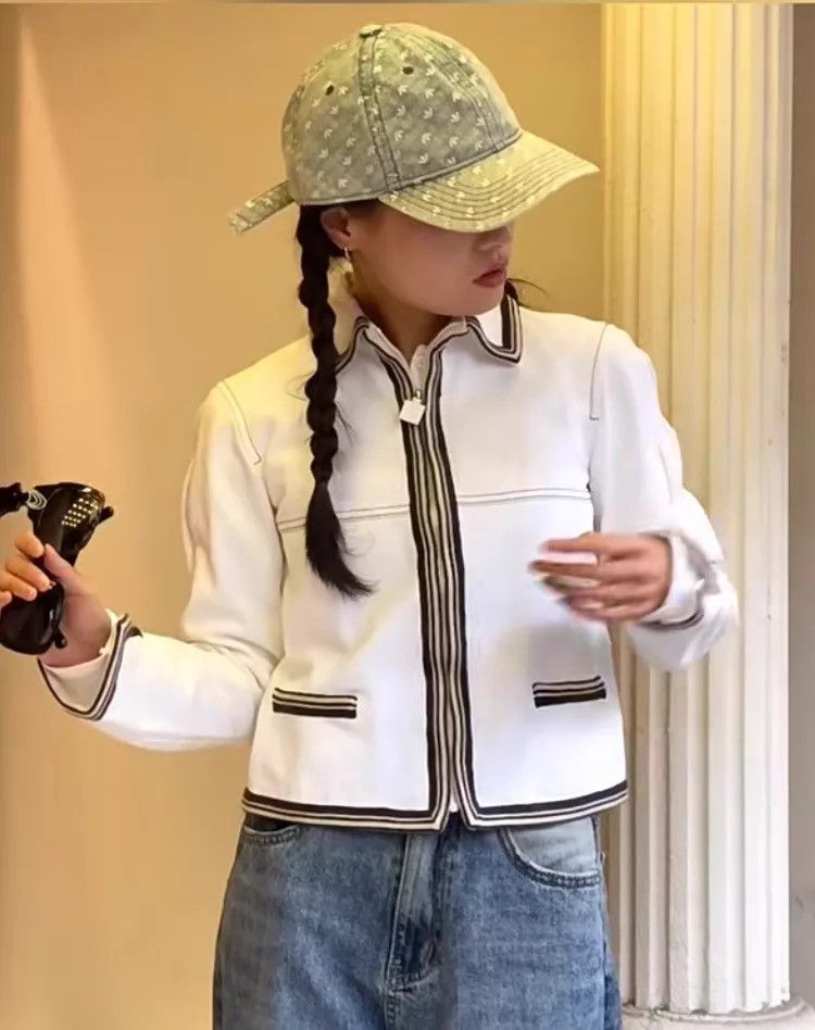 Chanel Chanel White Denim Jacket Women's 38 9/10 Size S / US 4 / IT 40 - 4 Thumbnail