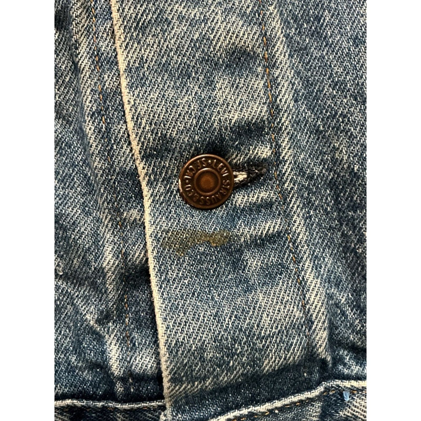 Levi's VINTAGE Levi's Orange Tab Denim Trucker Jean Jacket L Made In USA 1980s Size Large Mens Womens Boys Girls? Size US 33 - 7 Thumbnail