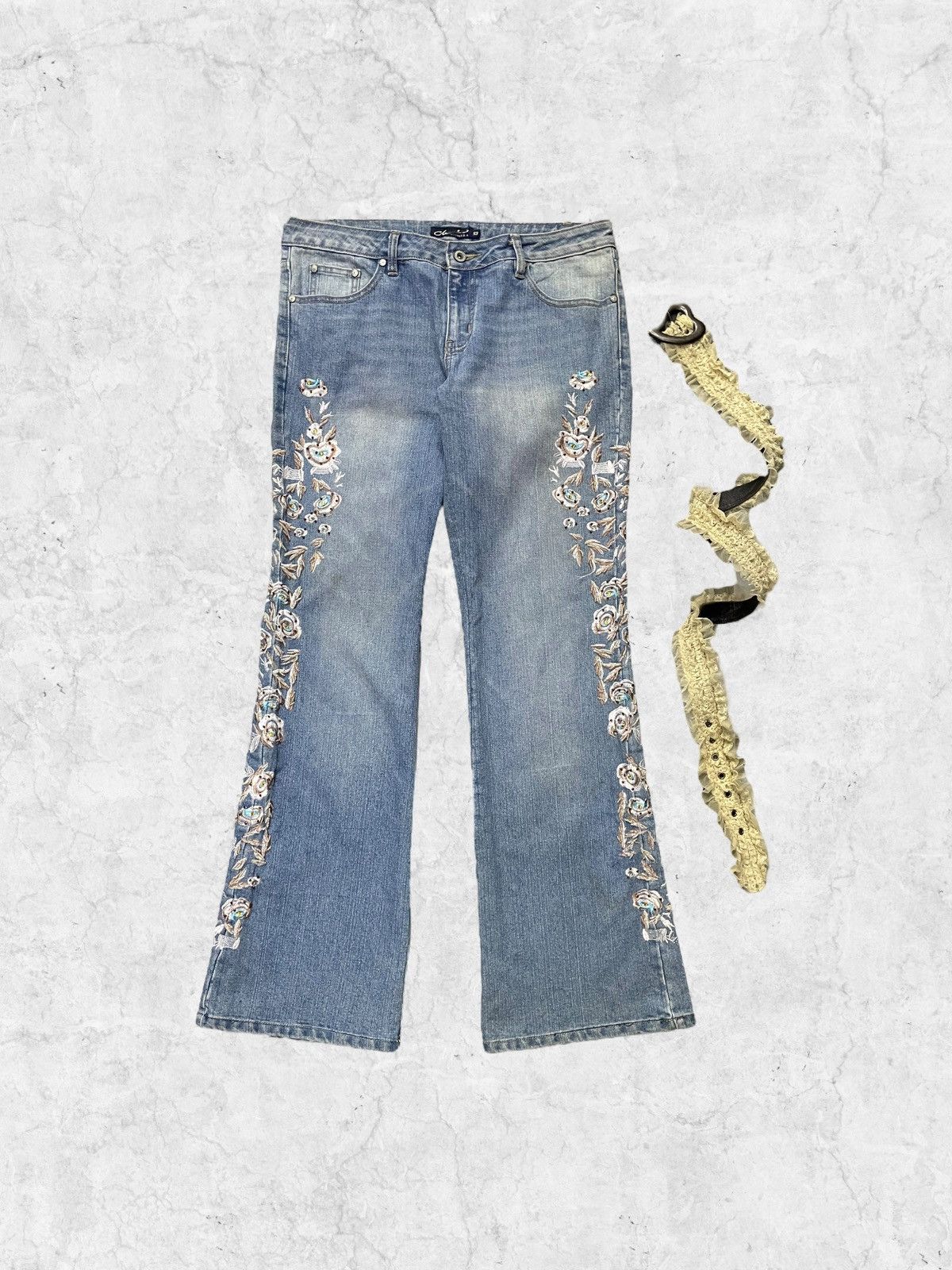 Japanese Brand × Vintage Vintage Clash Embroidered Flared Denim Pants With Belt Size US 32 / EU 48 - 2 Thumbnail