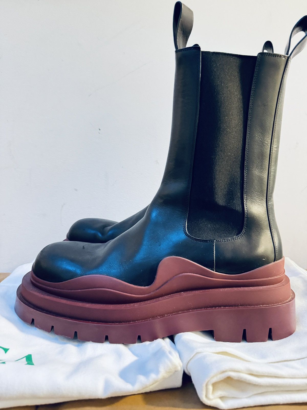 Bottega Veneta BLACK TIRE CHELSEA BOOTS Size US 13 / EU 46 - 1 Thumbnail