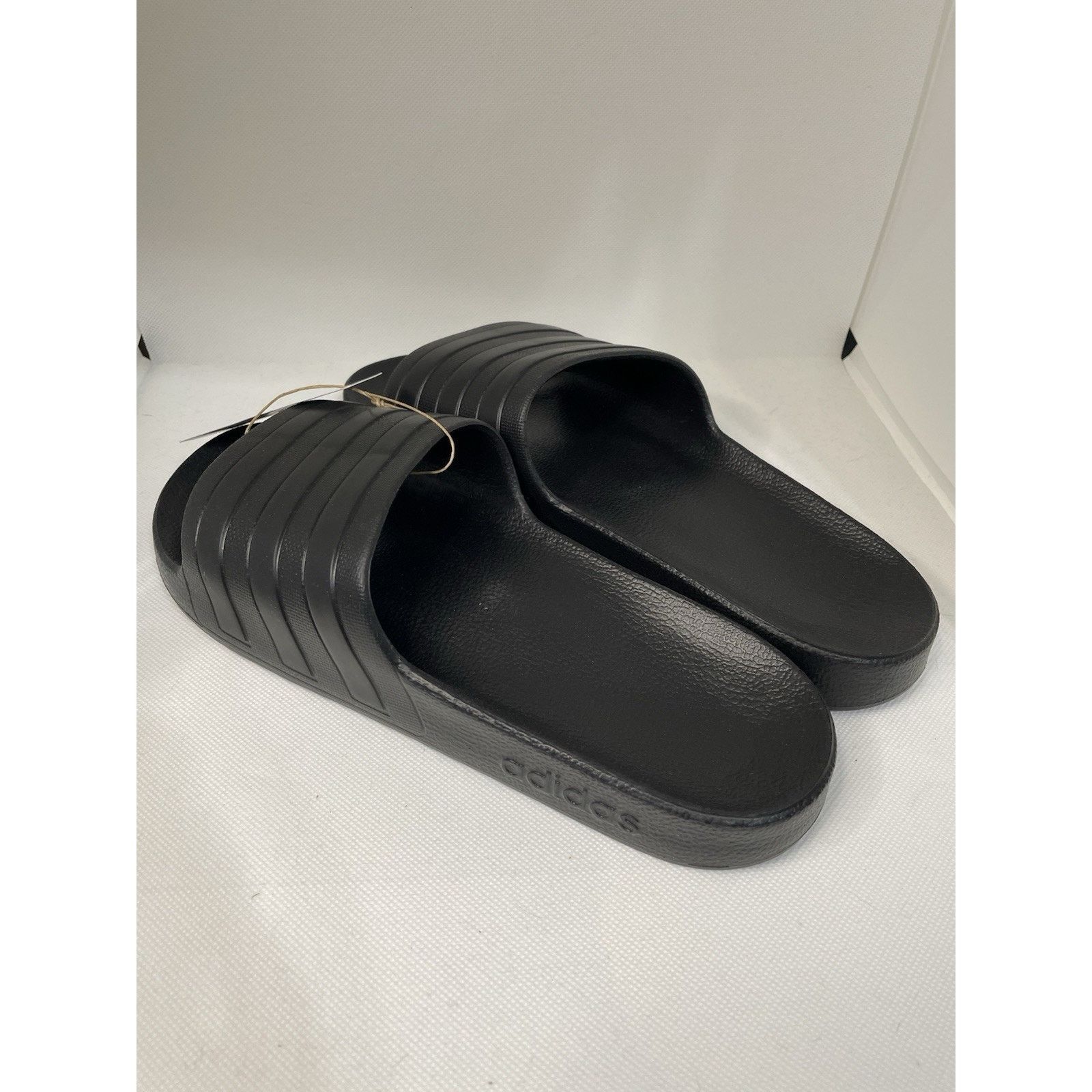 Adidas Adidas Adilette Aqua Slides BNWT Mens 11 Blk/Blk/Blk Size US 11 / EU 44 - 3 Thumbnail