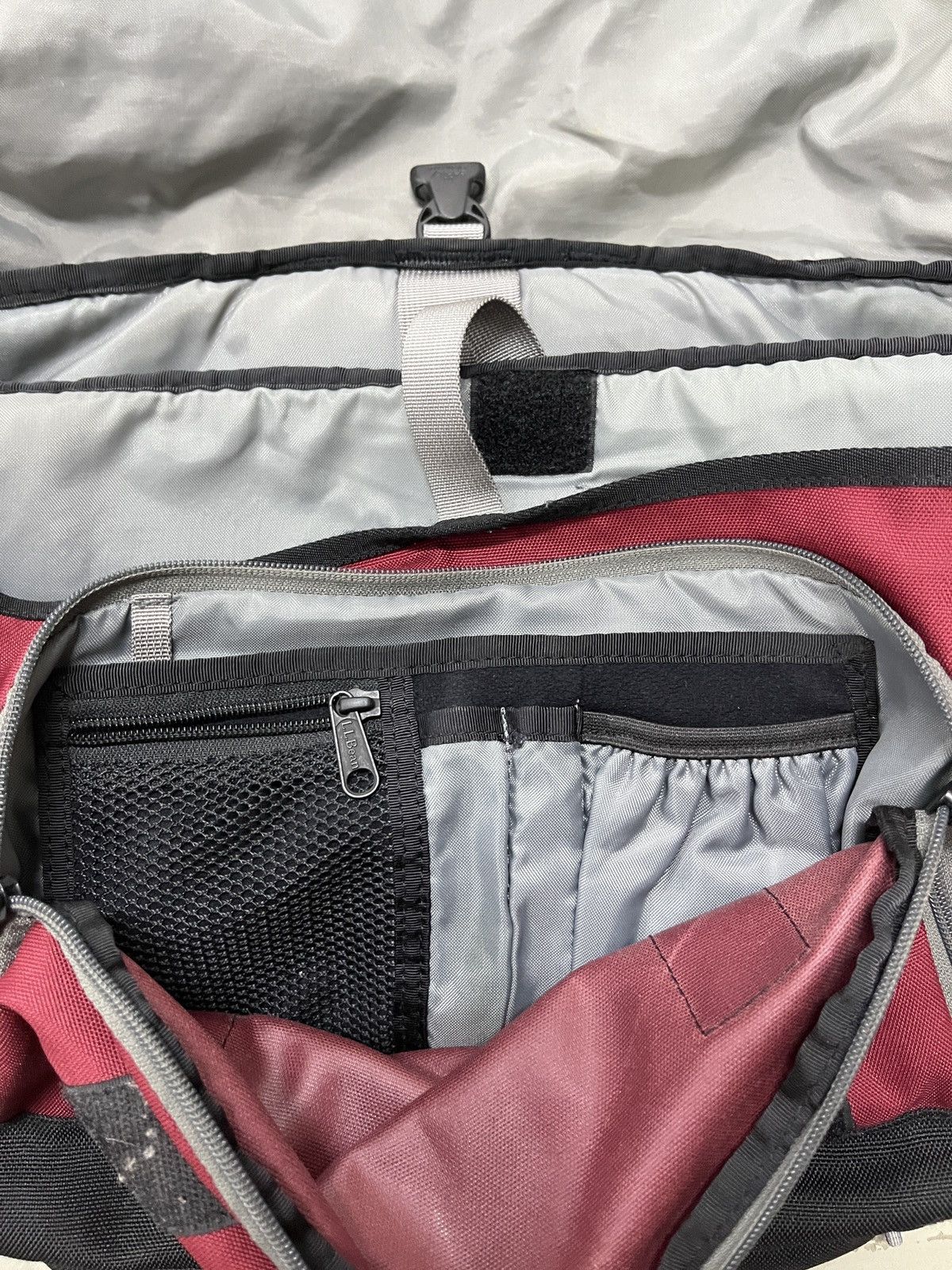L.L. Bean L.L. Bean Hike Tactical Messenger Crossbody Gorpcore Bag Size ONE SIZE - 10 Thumbnail