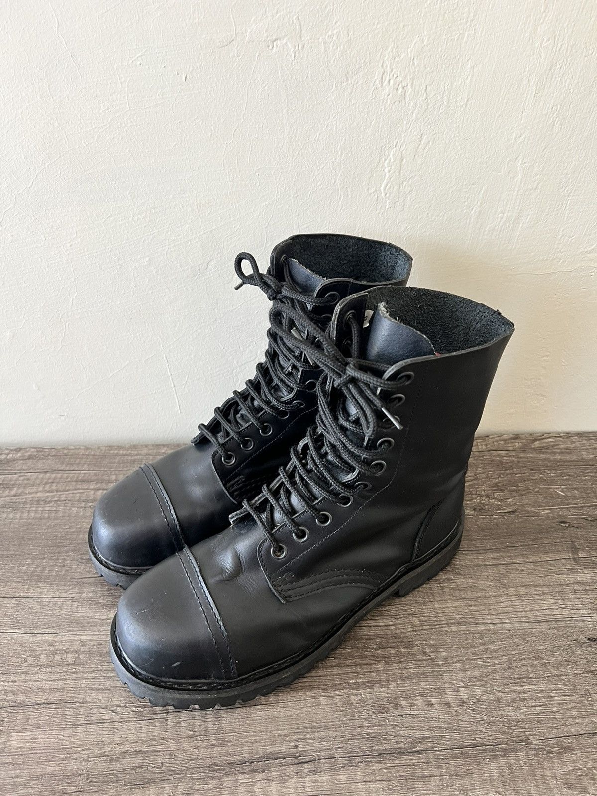 Other UK VINTAGE UNDERCOVER STEEL TOE LEATHER BOOTS Size US 8 / EU 41 - 2 Thumbnail