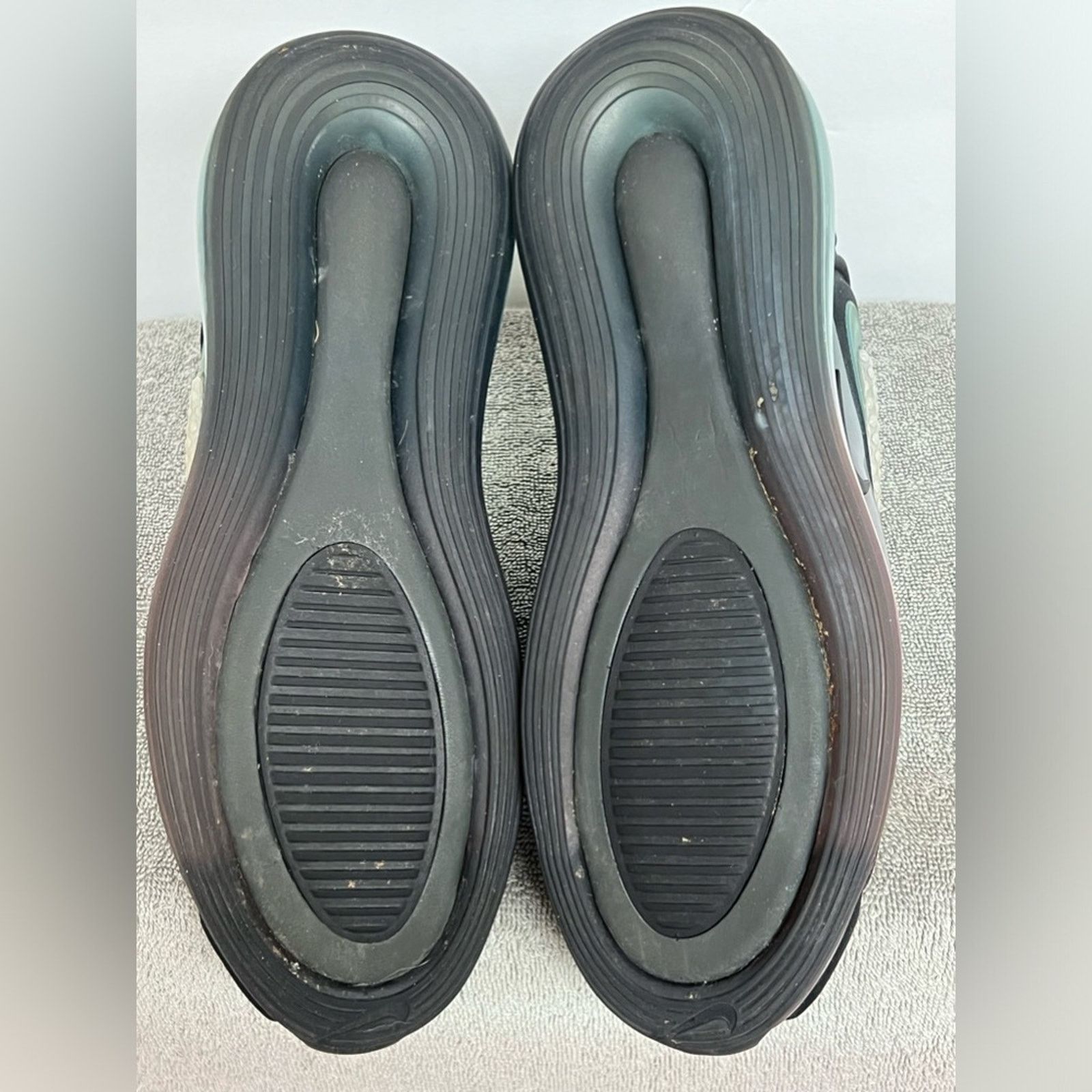 Nike Nike Air Max 720 Bubble Pack 2020 Size 8 Shoes VNDS Size US 8 / EU 41 - 8 Thumbnail