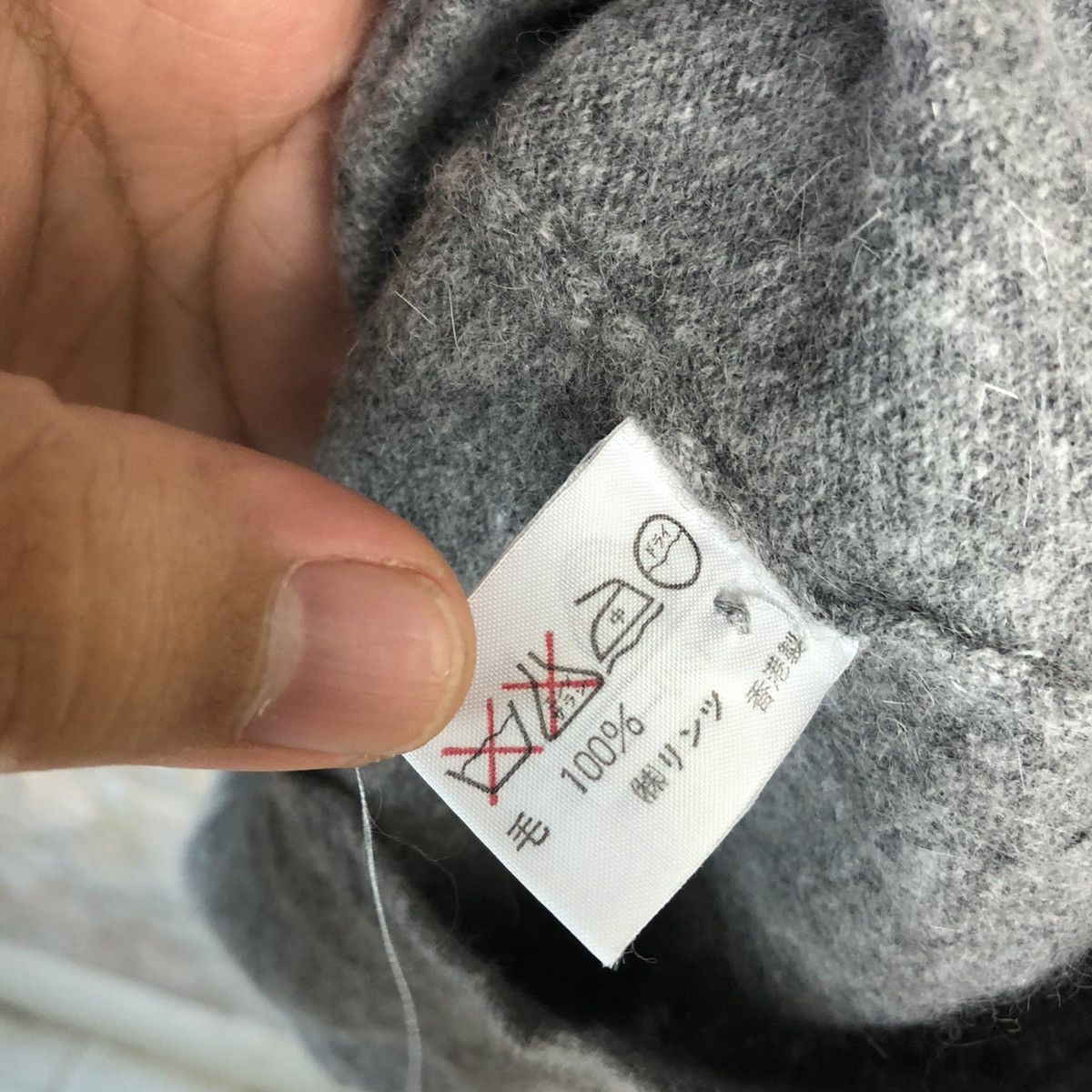 Benetton Benetton Grey ripped distressed vintage Cardigan #A370 Size M / US 6-8 / IT 42-44 - 10 Thumbnail