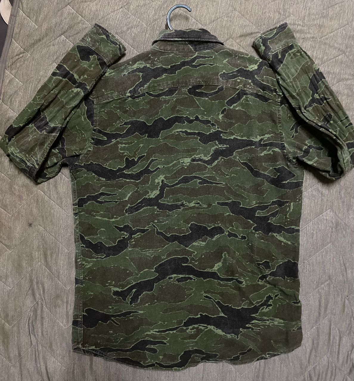 Gap Gap camo button up shirt Size US M / EU 48-50 / 2 - 7 Thumbnail