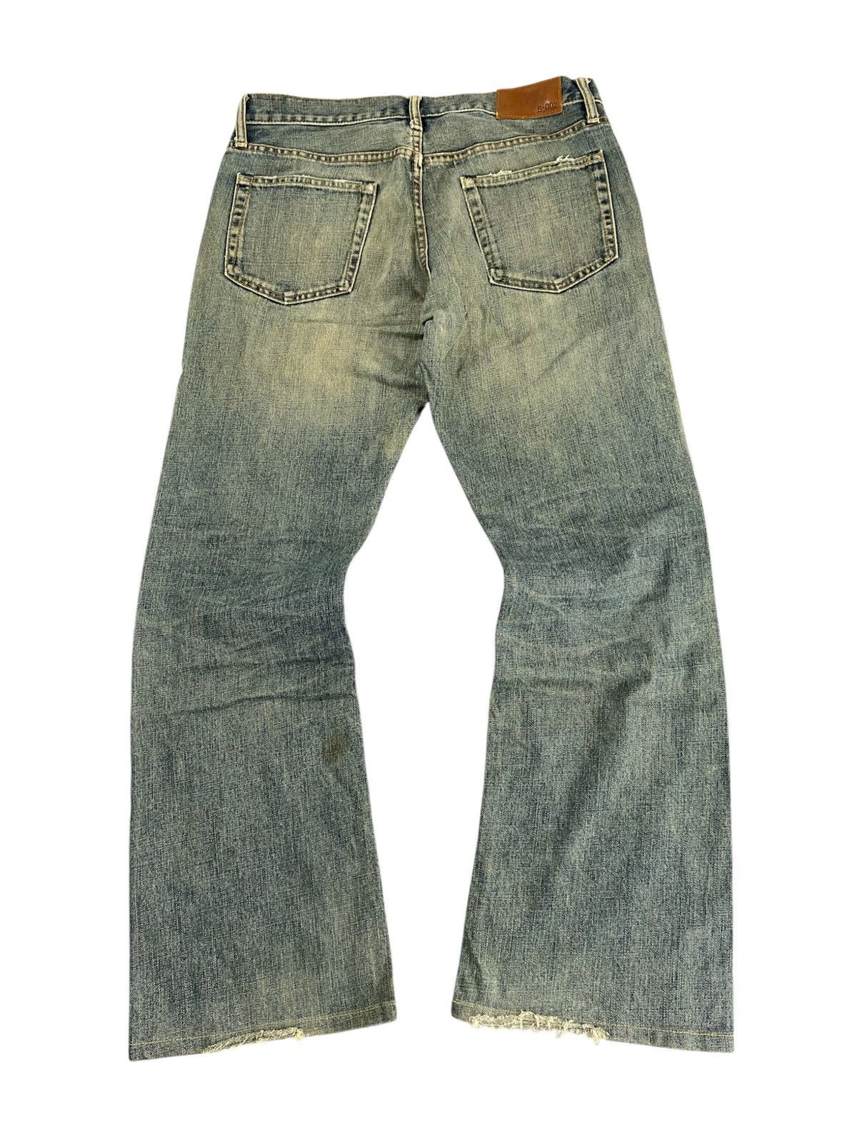 Japanese Brand flared jeans japanese brand uniqlo Size US 32 / EU 48 - 1 Thumbnail