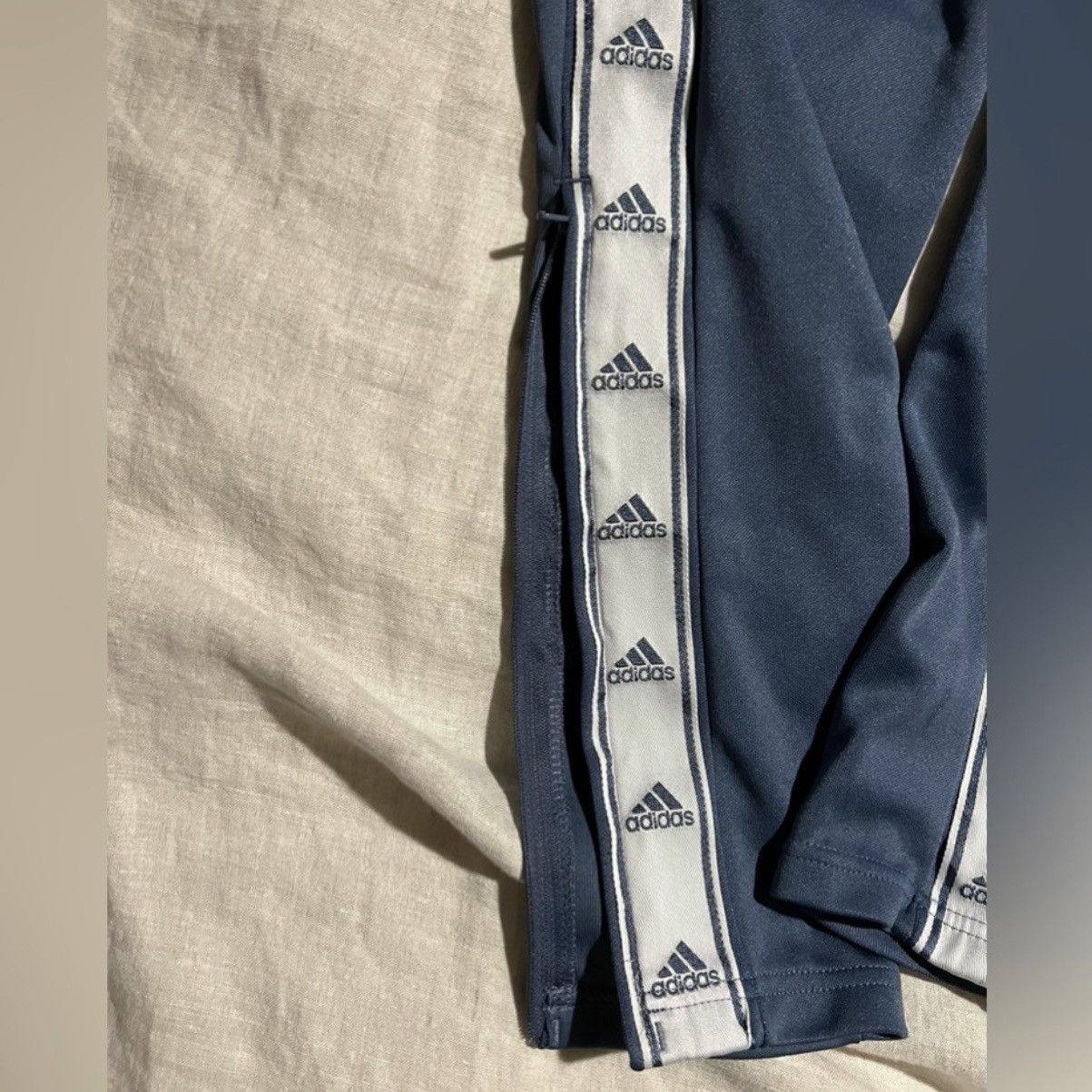 Adidas adidas trio track pant joggers in muted navy blue small nike Size 28" / US 6 / IT 42 - 9 Thumbnail