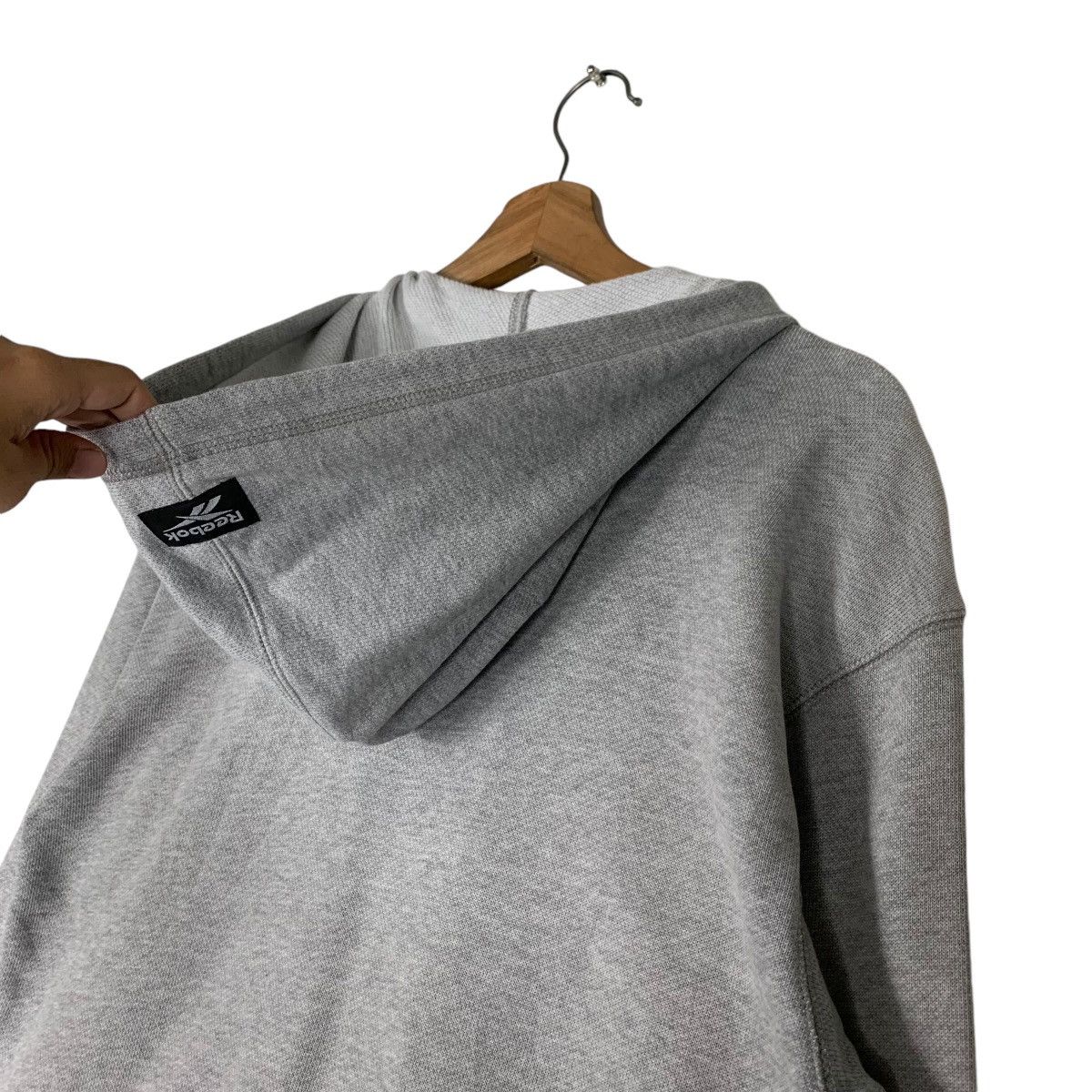 Reebok REEBOK Small Logo Zipper Hoodie Sweatshirt #1341-C60 Size US S / EU 44-46 / 1 - 9 Thumbnail