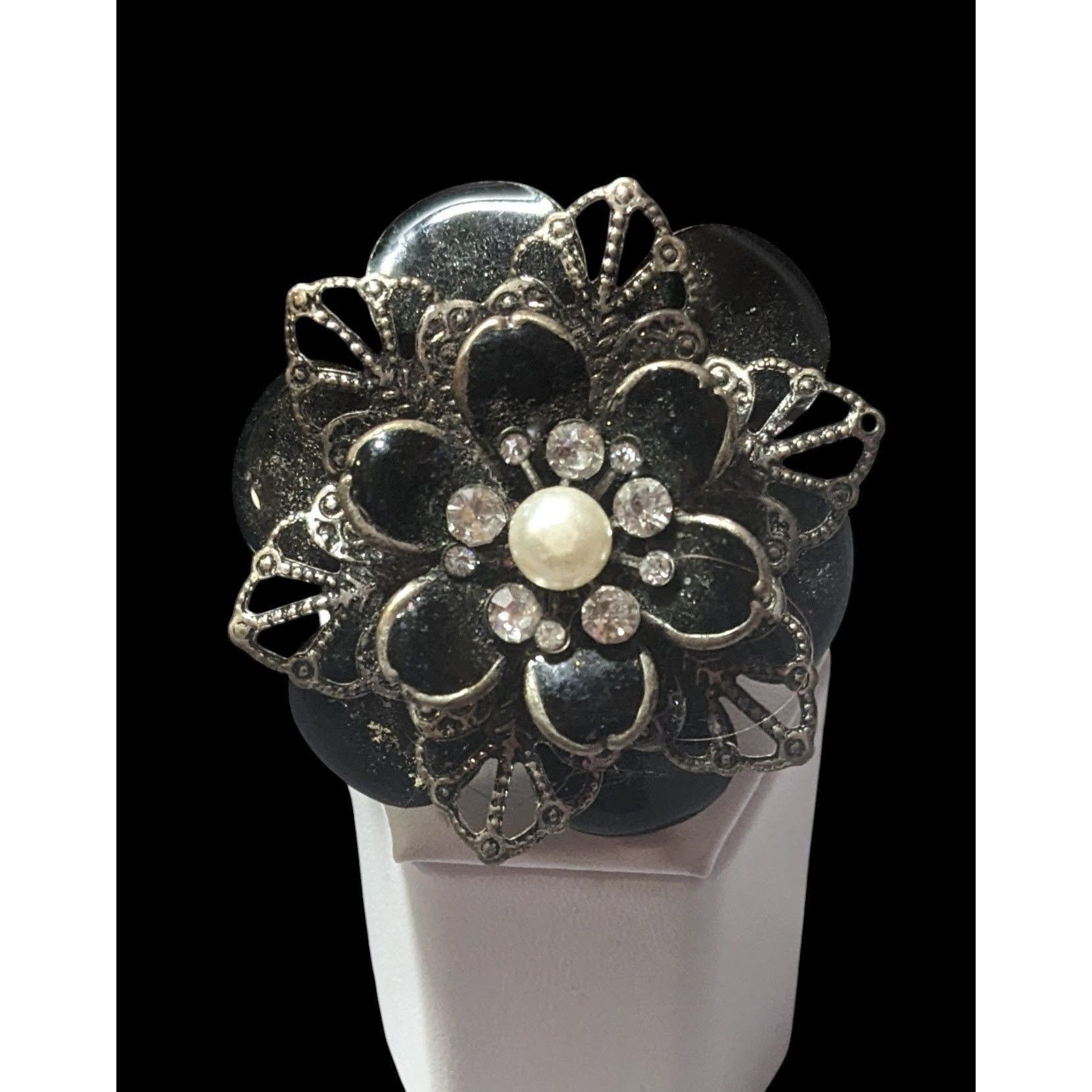 Other Vintage Whimsygoth Floral Black And Silver Tone Statement St Size ONE SIZE - 2 Thumbnail