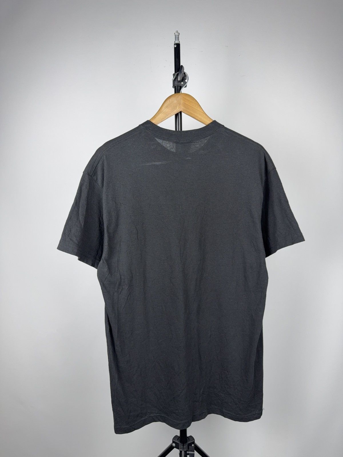 Vintage 00s Angry Birds Game “Smashed” Pigs Graphic Tee Black L Size US L / EU 52-54 / 3 - 10 Thumbnail
