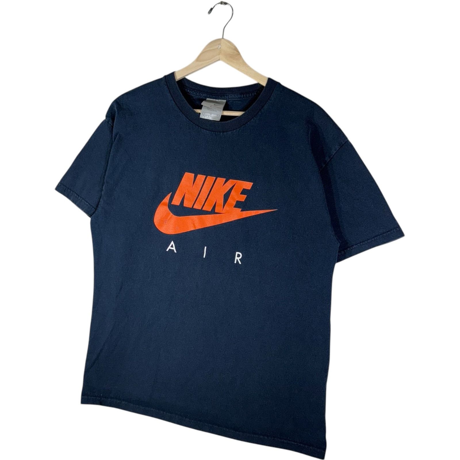 Nike Vintage Nike Air Chest Logo Tee L Size US L / EU 52-54 / 3 - 3 Thumbnail