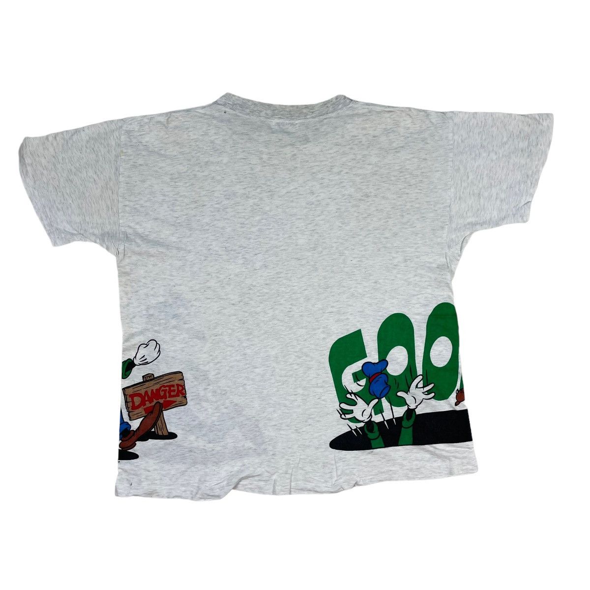Disney 🔥LAST PRICE🔥 VTG Mickey Family Goofy And Chip ‘n’ Dale Tee Size US M / EU 48-50 / 2 - 7 Thumbnail